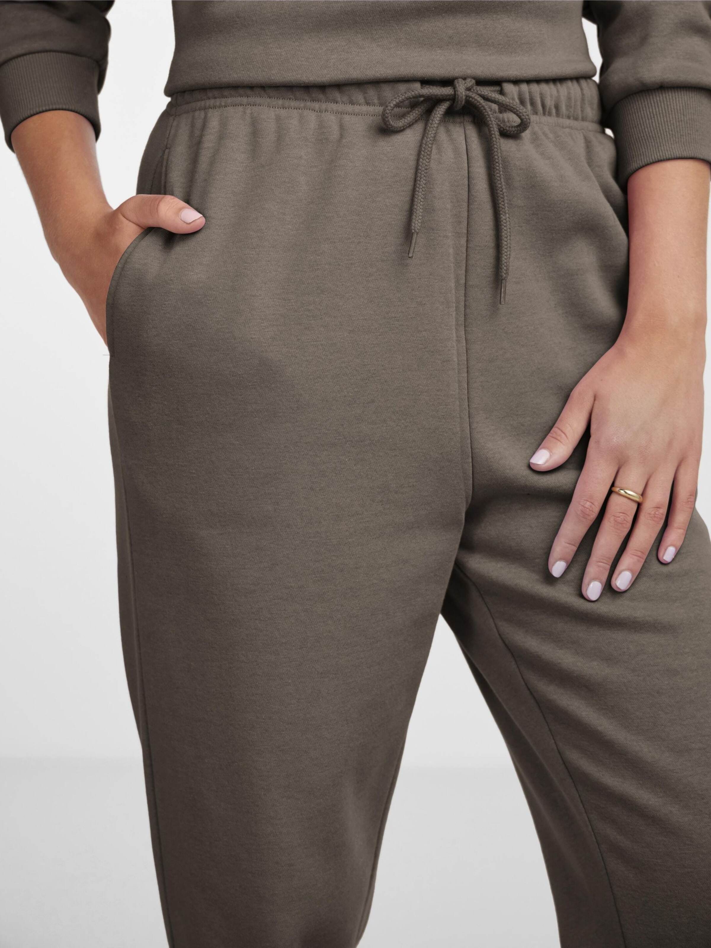 PIECES Hlače 'PCCHILLI' temno rjava