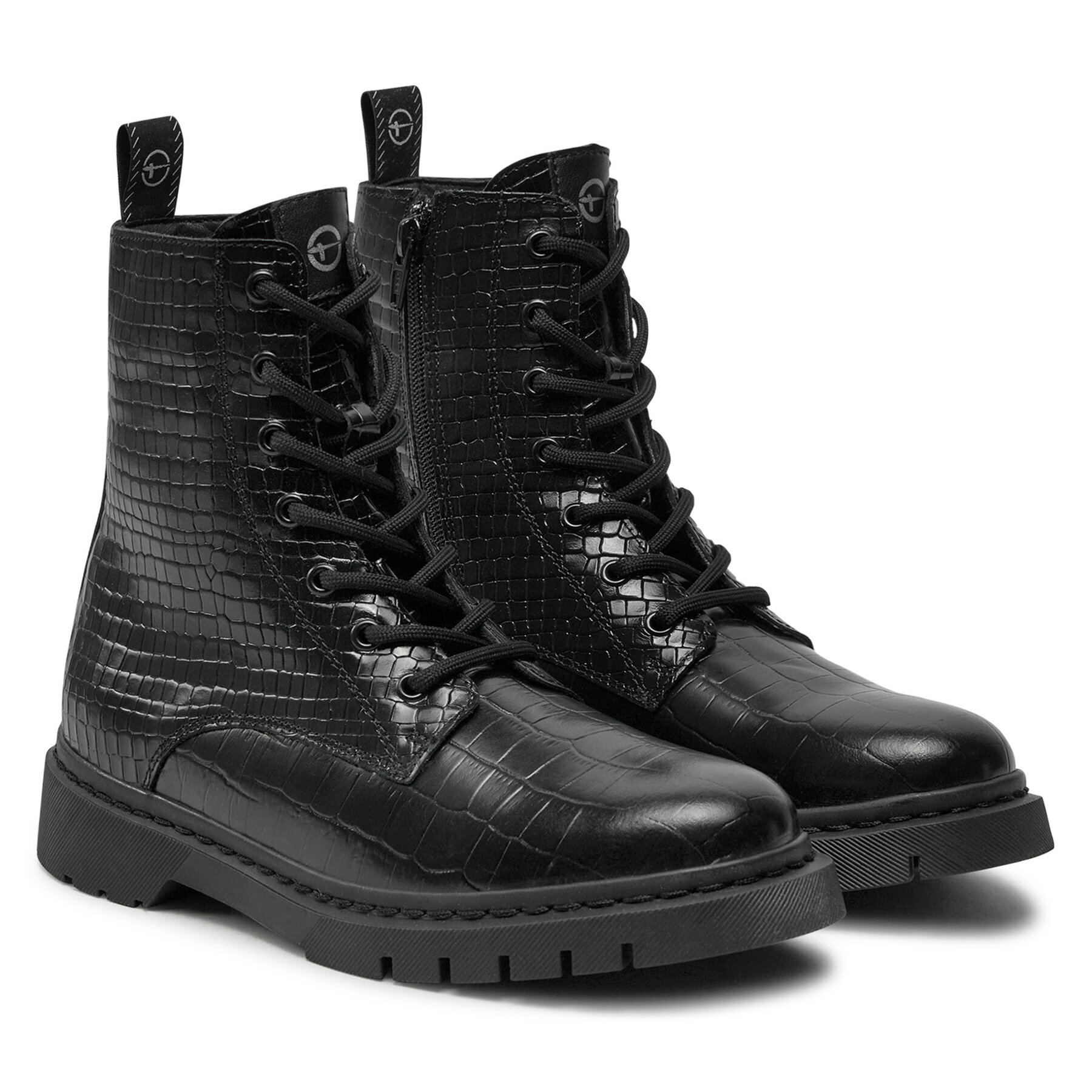 Pohodni čevlji Tamaris