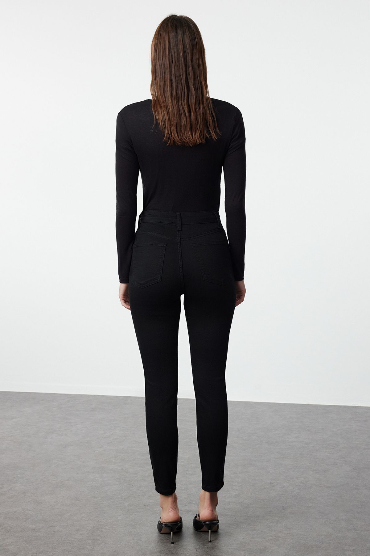 Ženske kavbojke Trendyol Skinny