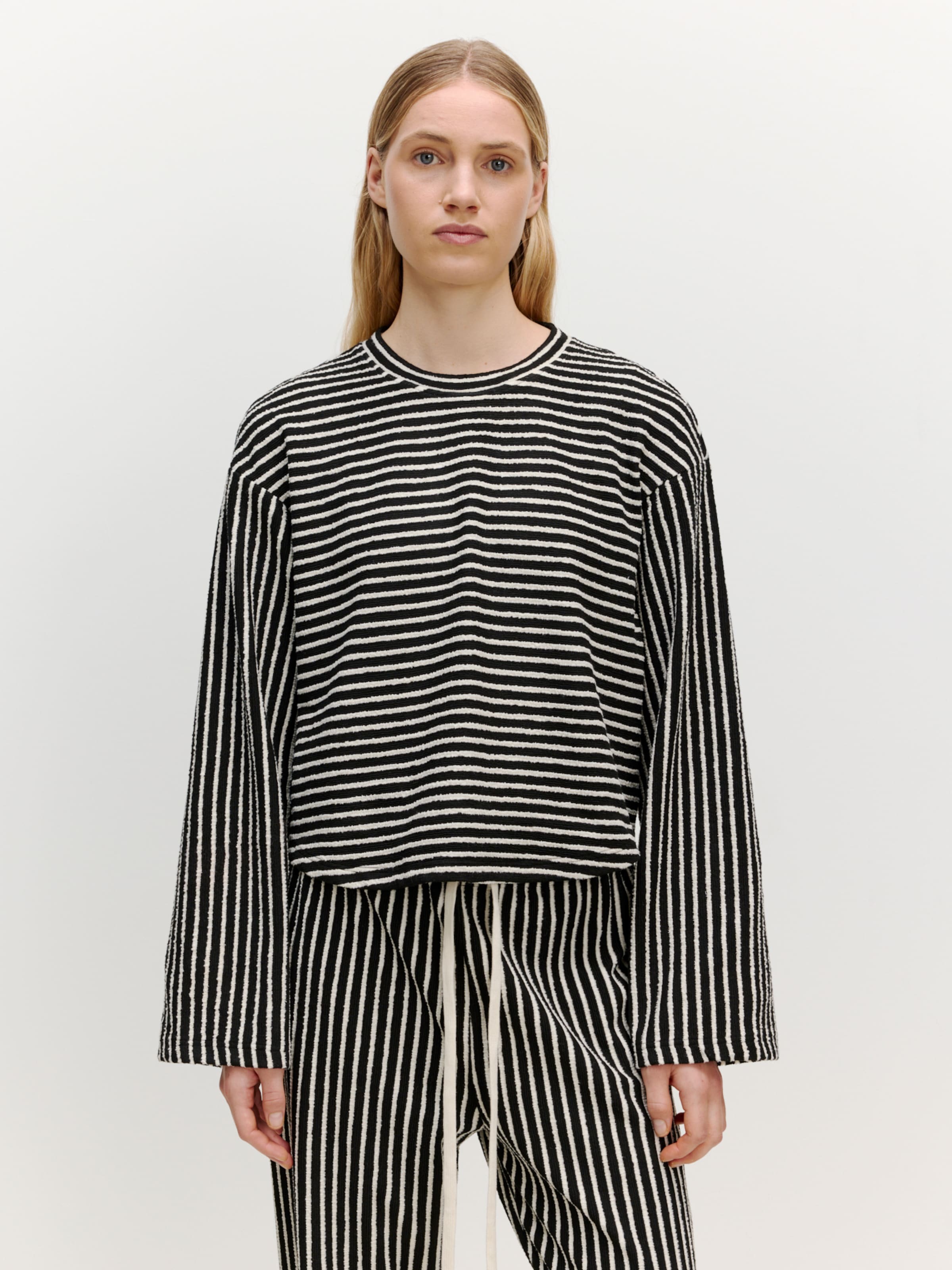 EDITED Majica 'Kassandra' črna / bela