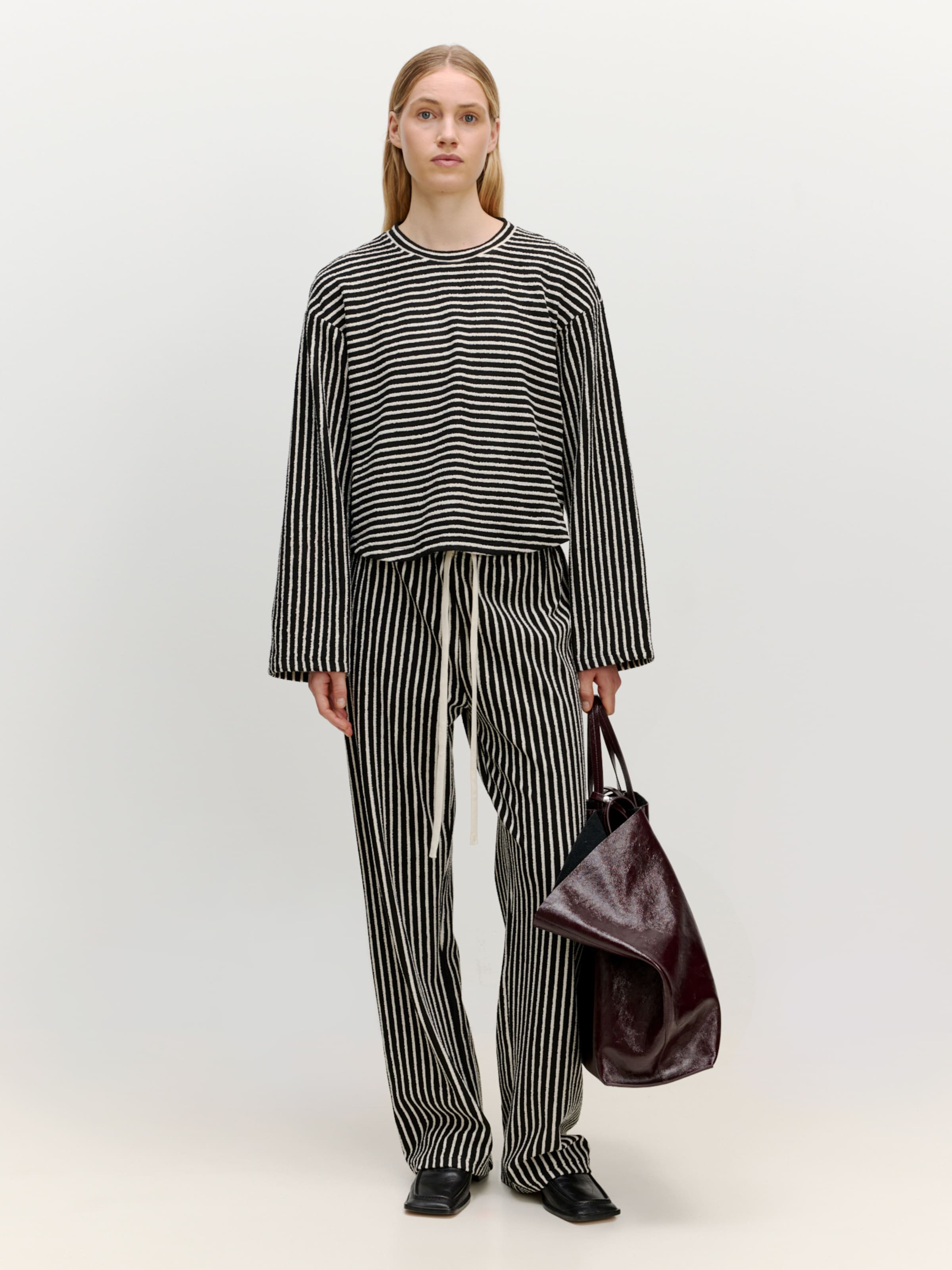 EDITED Majica 'Kassandra' črna / bela