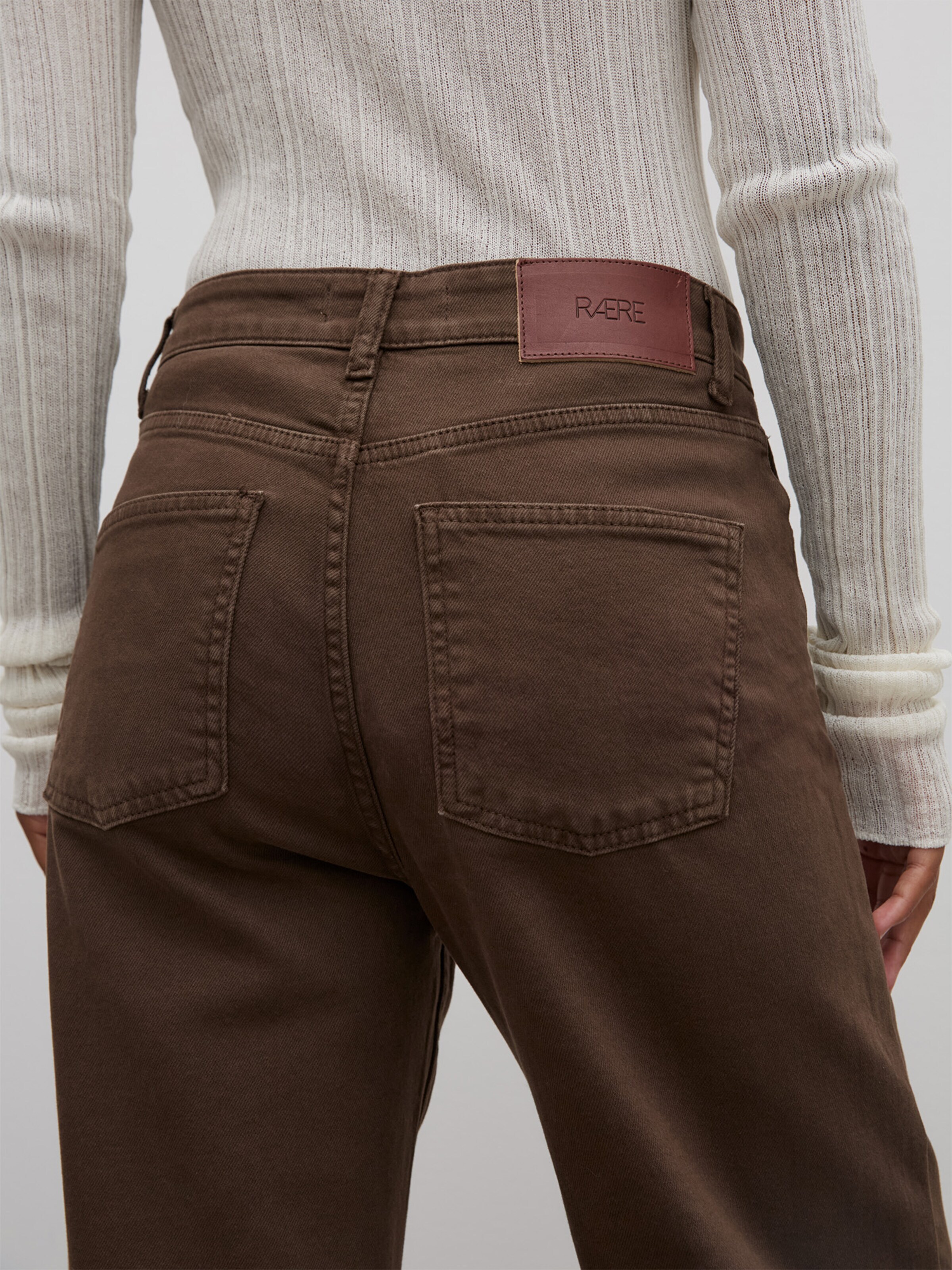 RÆRE by Lorena Rae Kavbojke temno rjava