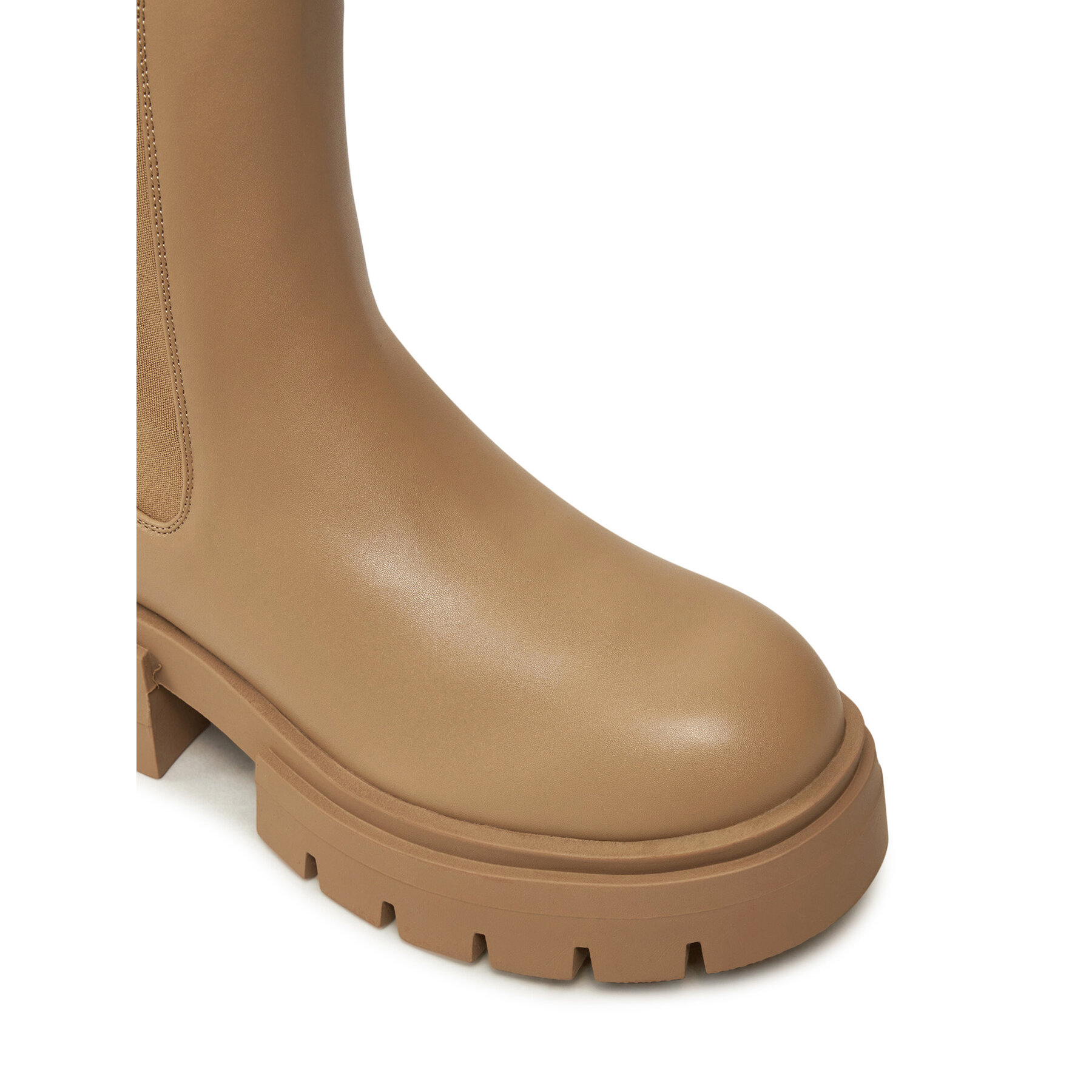 Gležnjarji Chelsea Guess