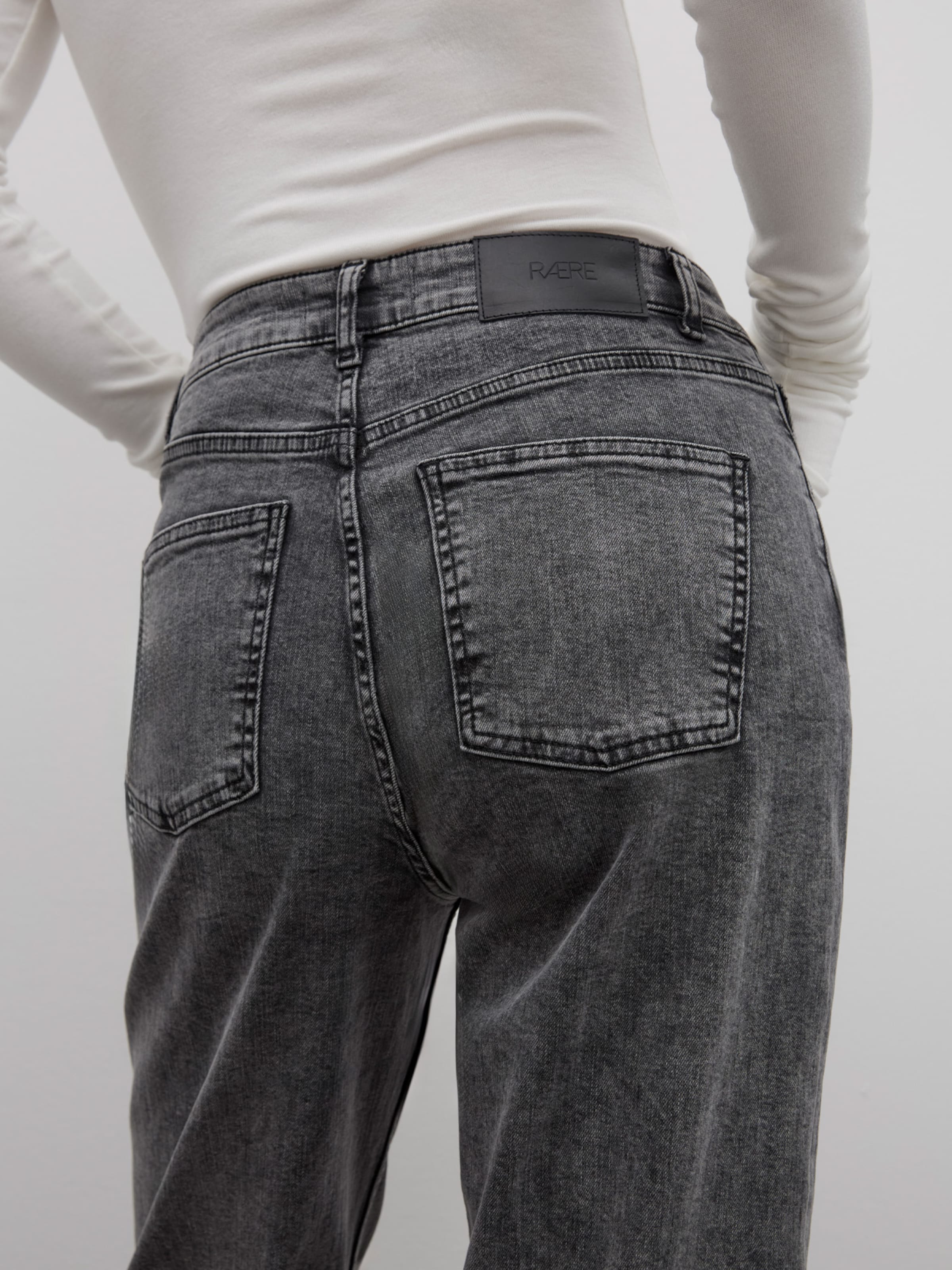 RÆRE by Lorena Rae Kavbojke siv denim