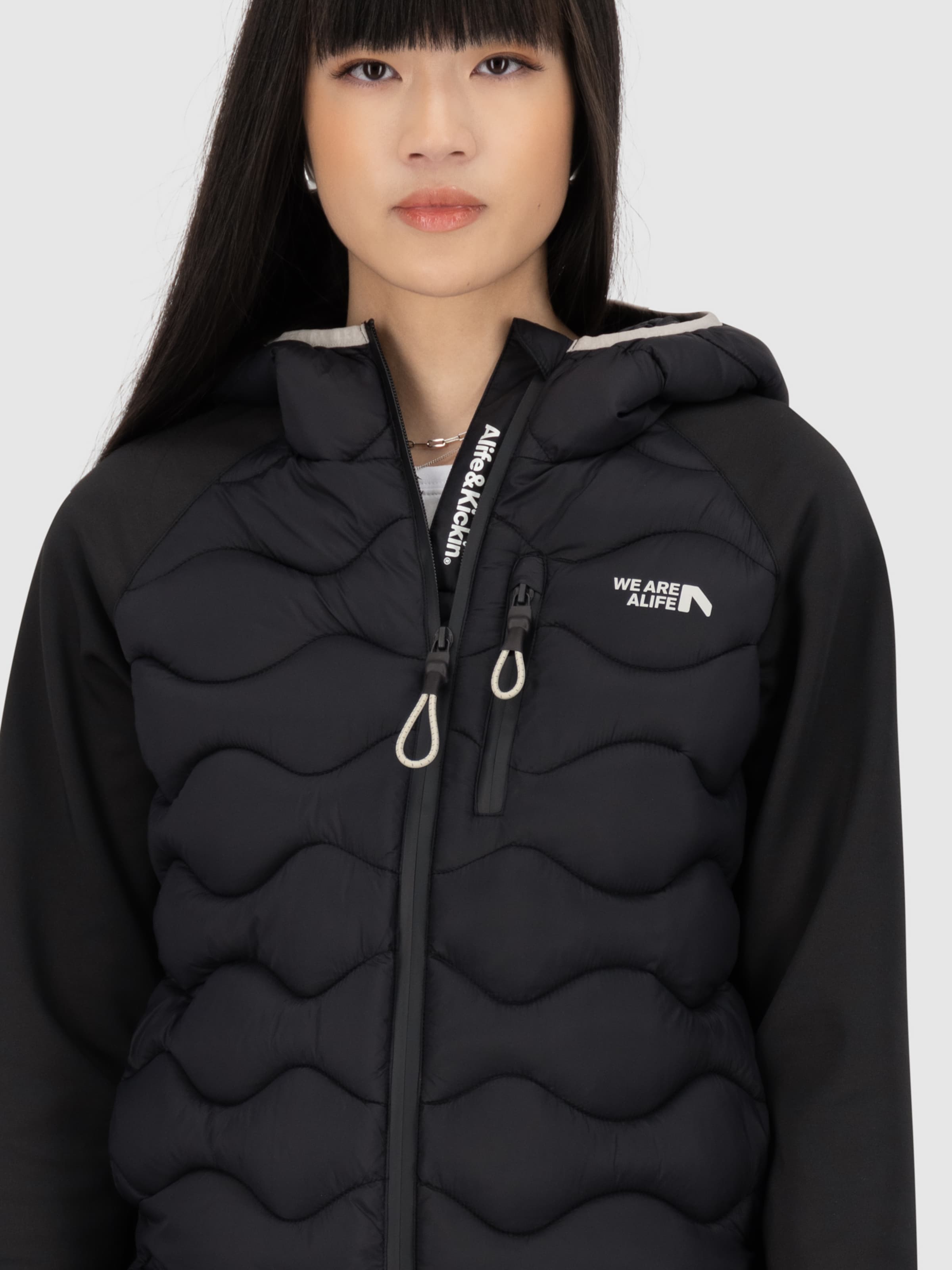 alife & kickin Prehodna jakna 'ArwenAK' črna / off-bela