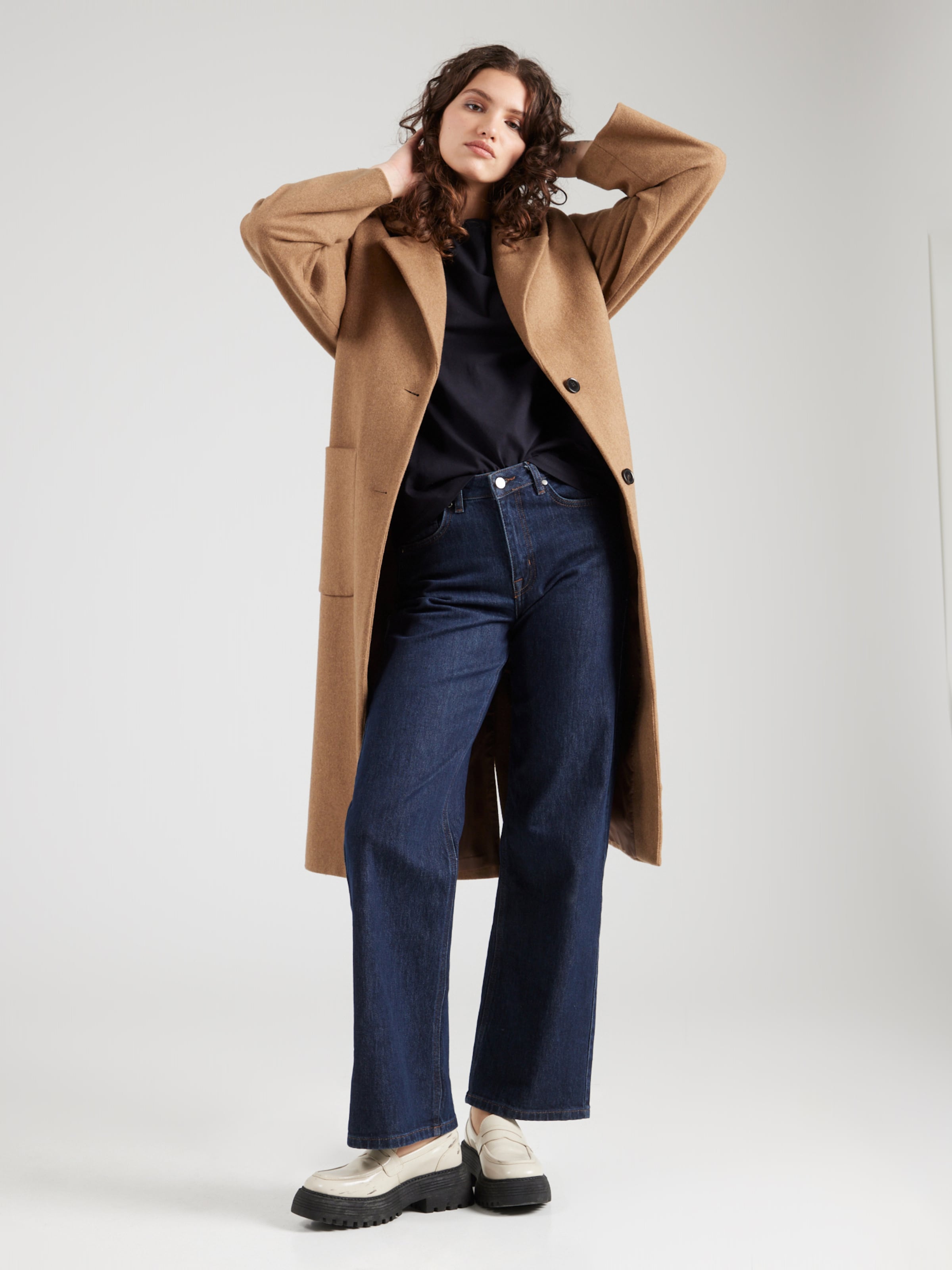 VILA Majica 'VINora' črna