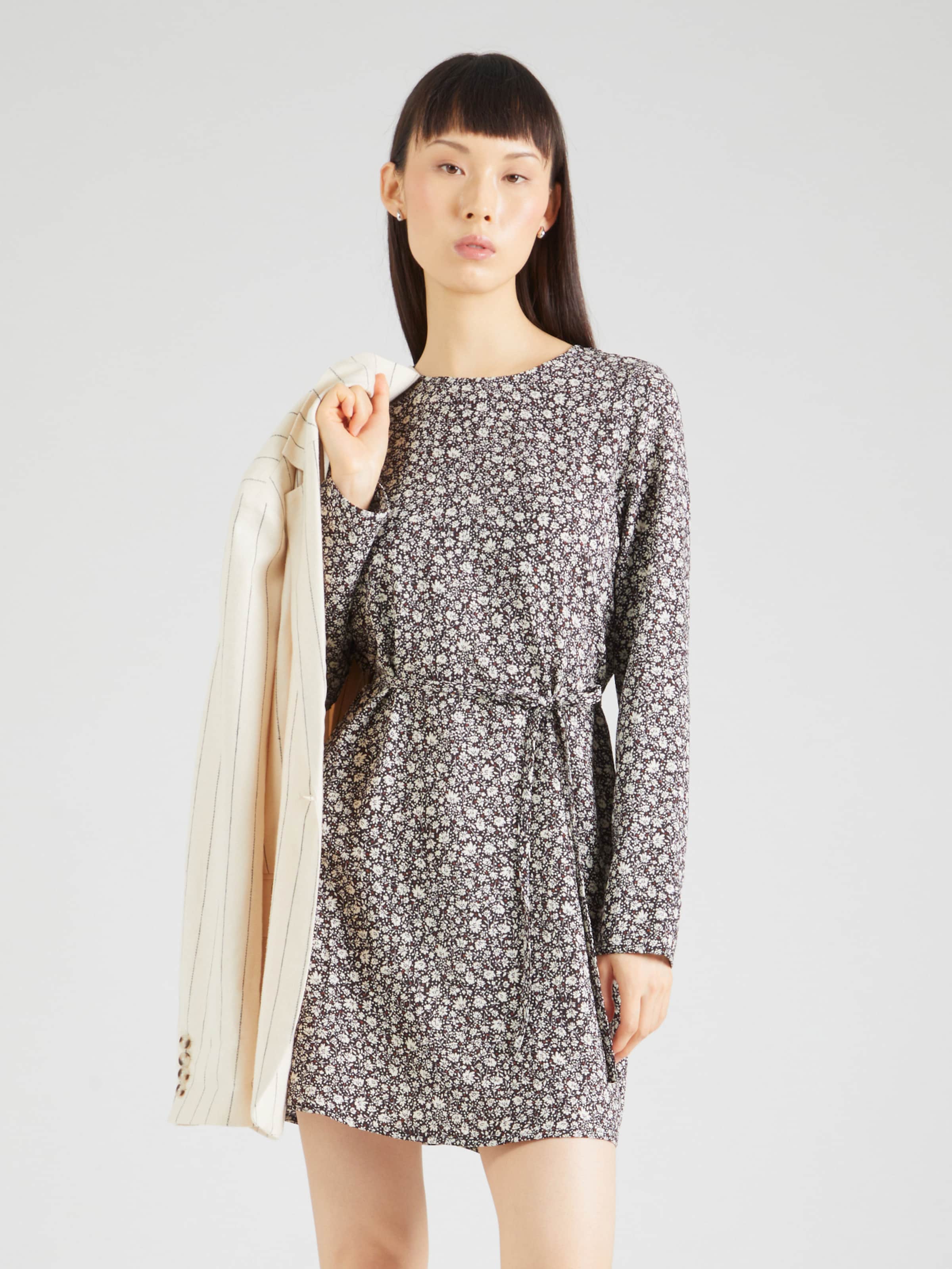 VERO MODA Obleka 'VMMACHA' črna