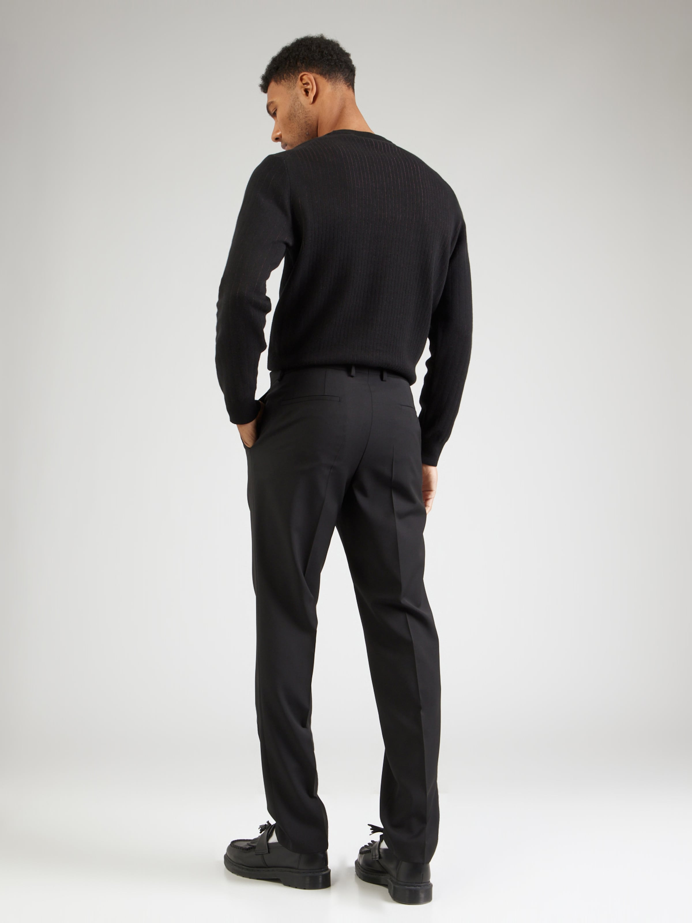 BOSS Hlače na rob 'Genius' črna