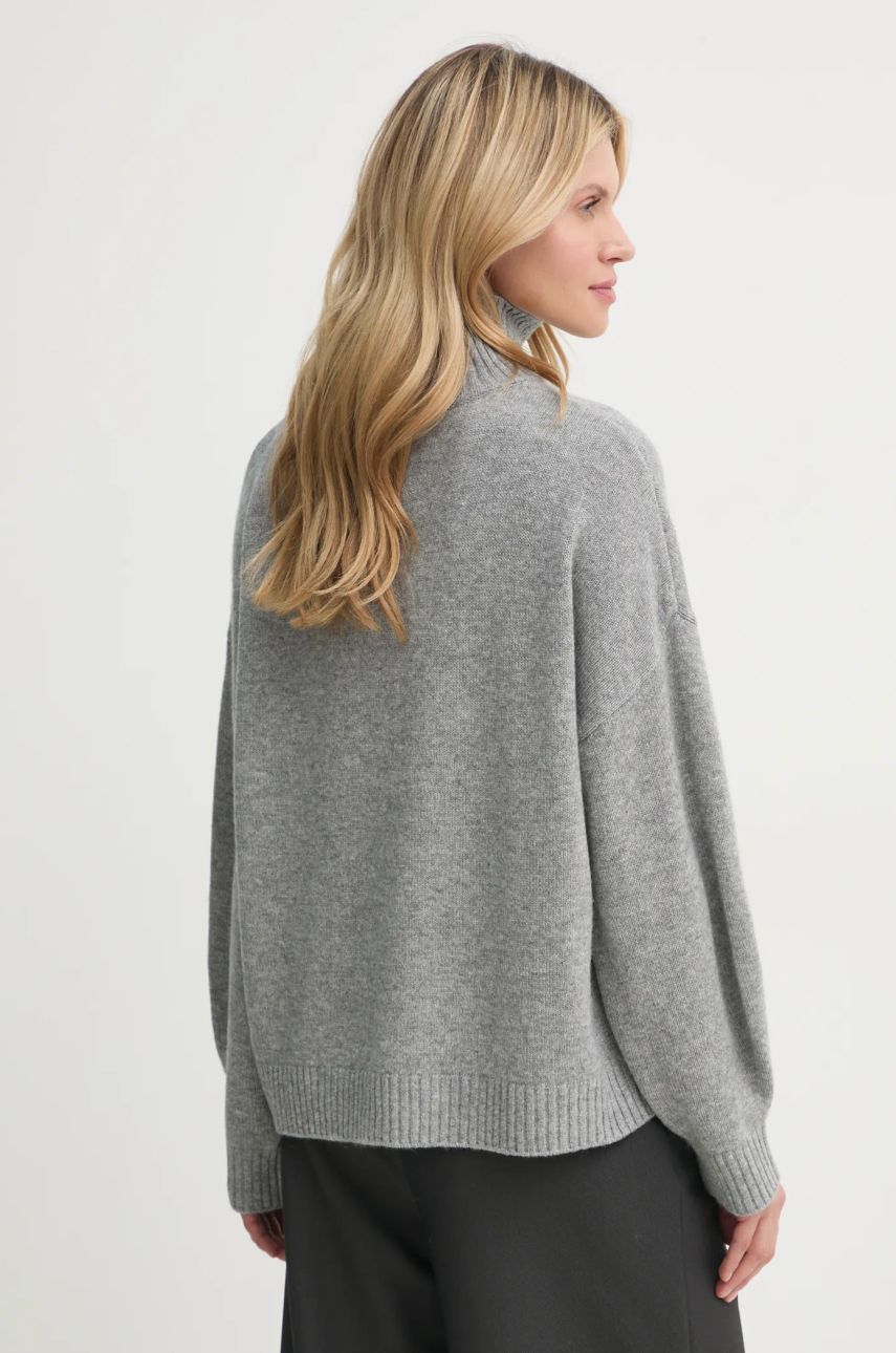 Pulover Gestuz