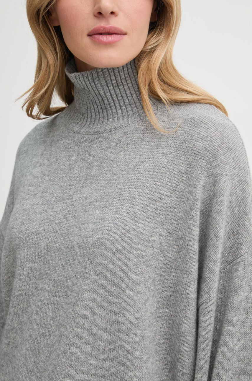Pulover Gestuz