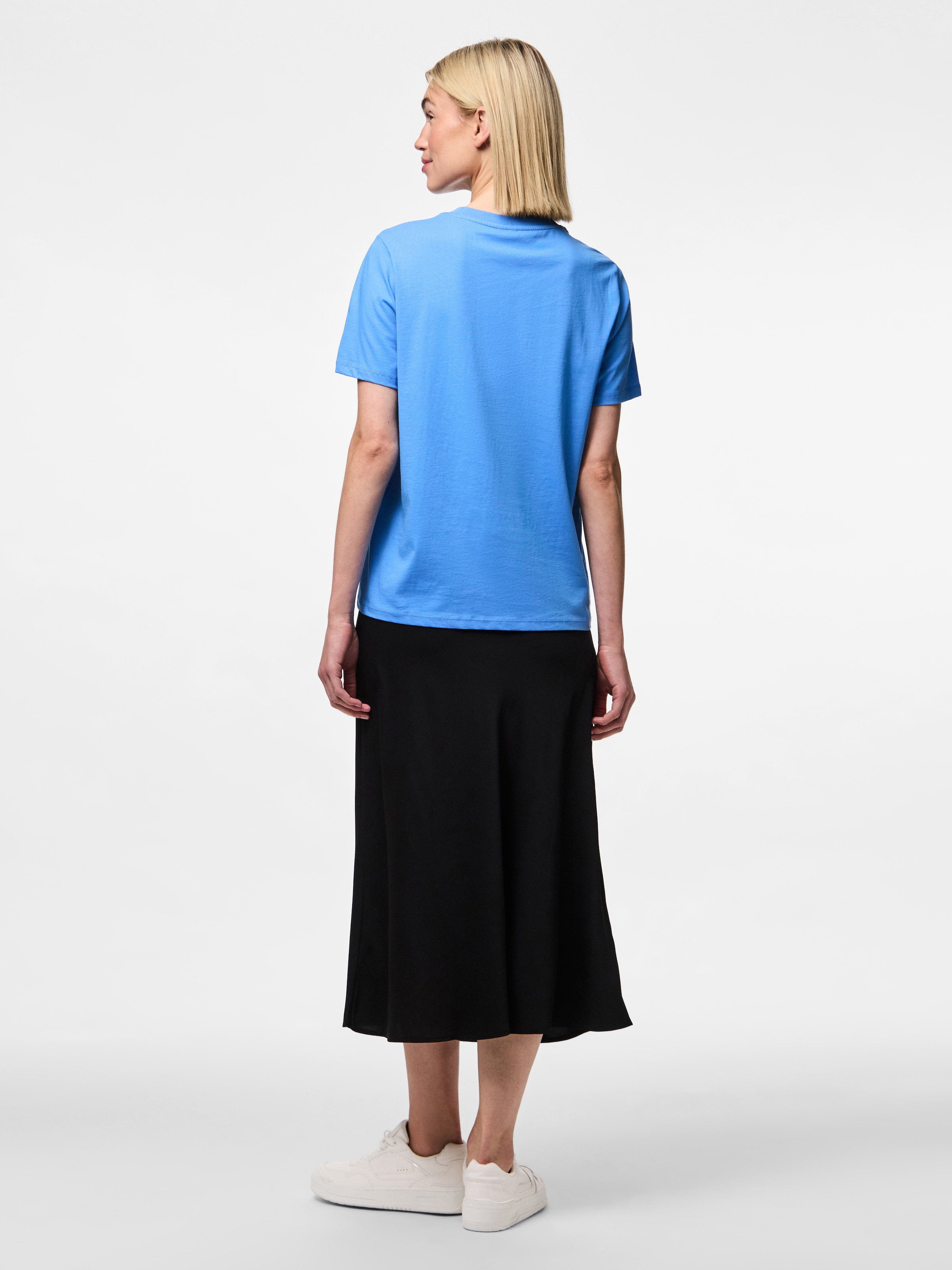 PIECES Majica 'PCRia' nebeško modra