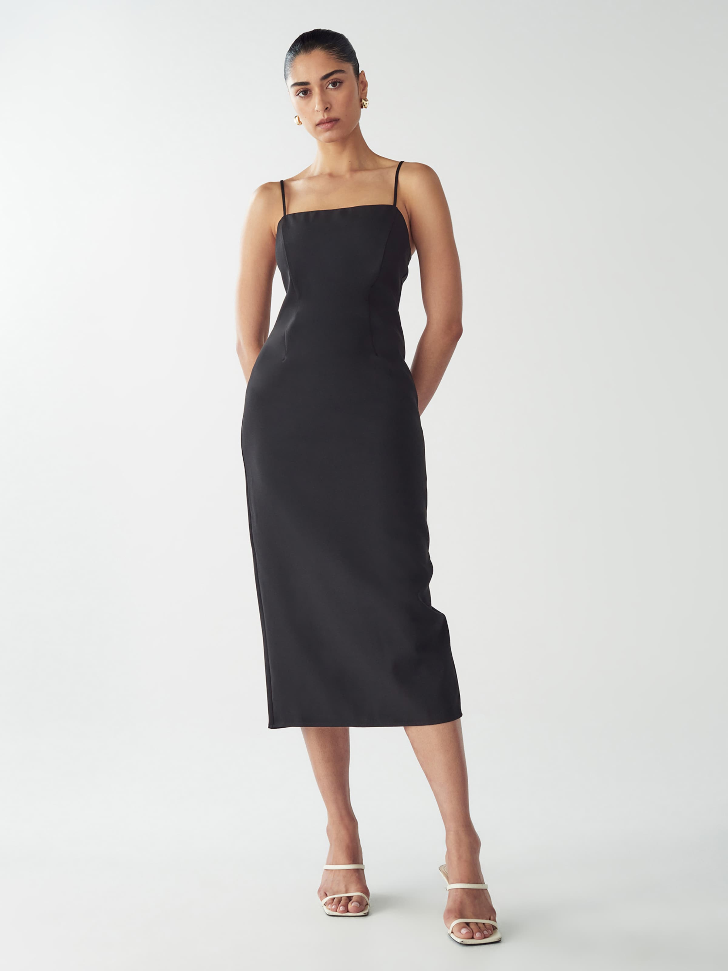 Willa Obleka 'Leonardo' črna