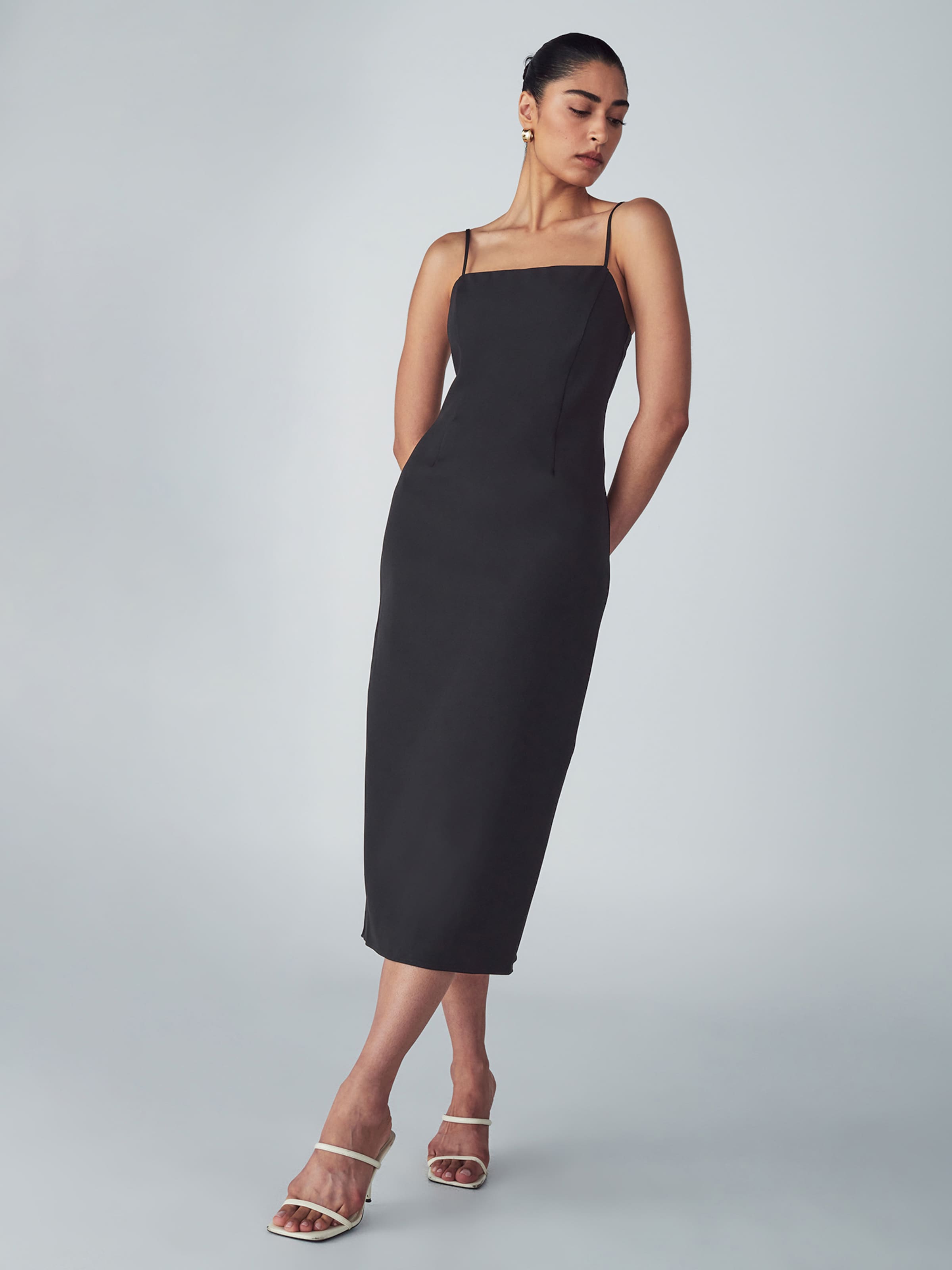 Willa Obleka 'Leonardo' črna