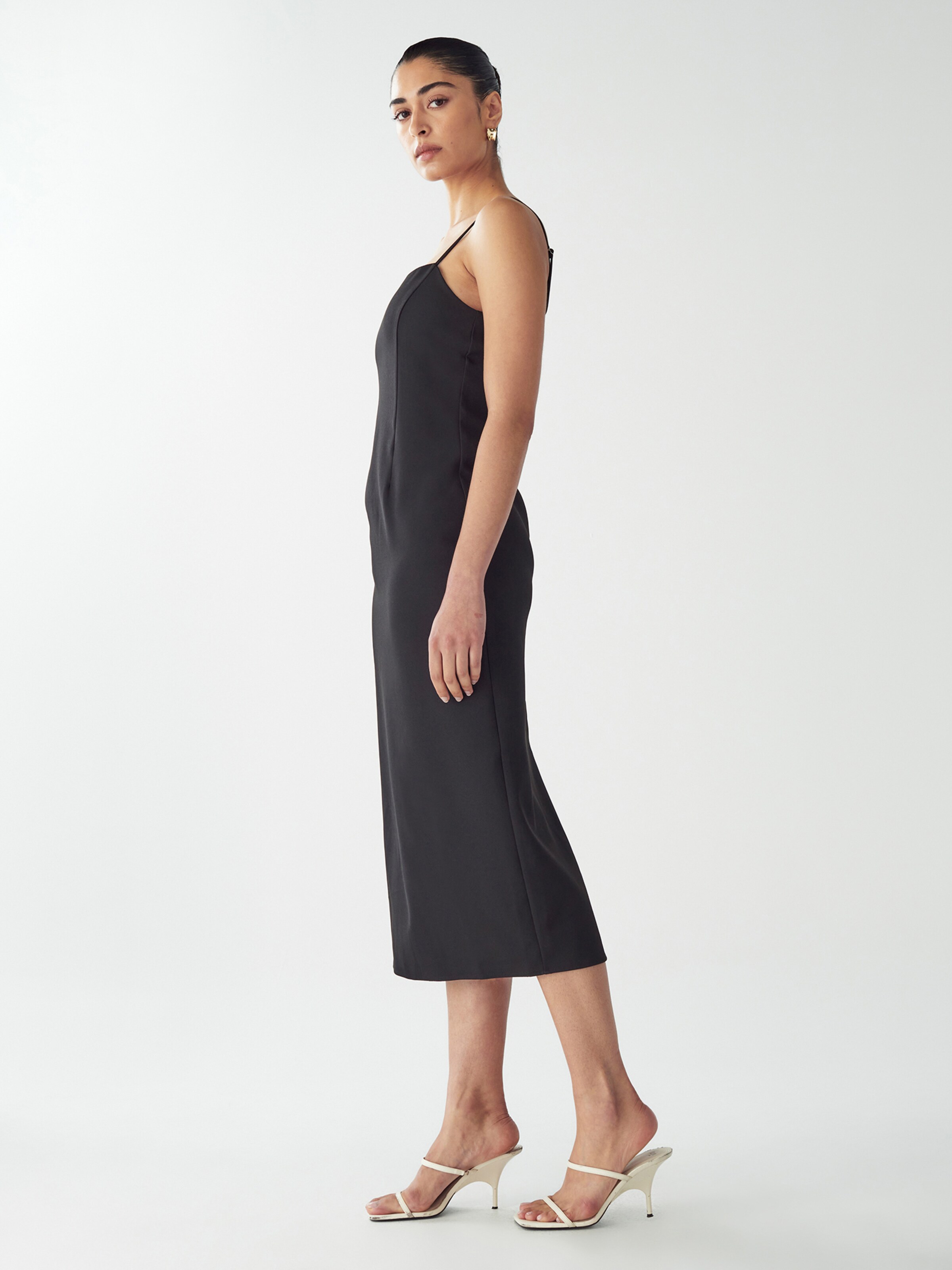 Willa Obleka 'Leonardo' črna