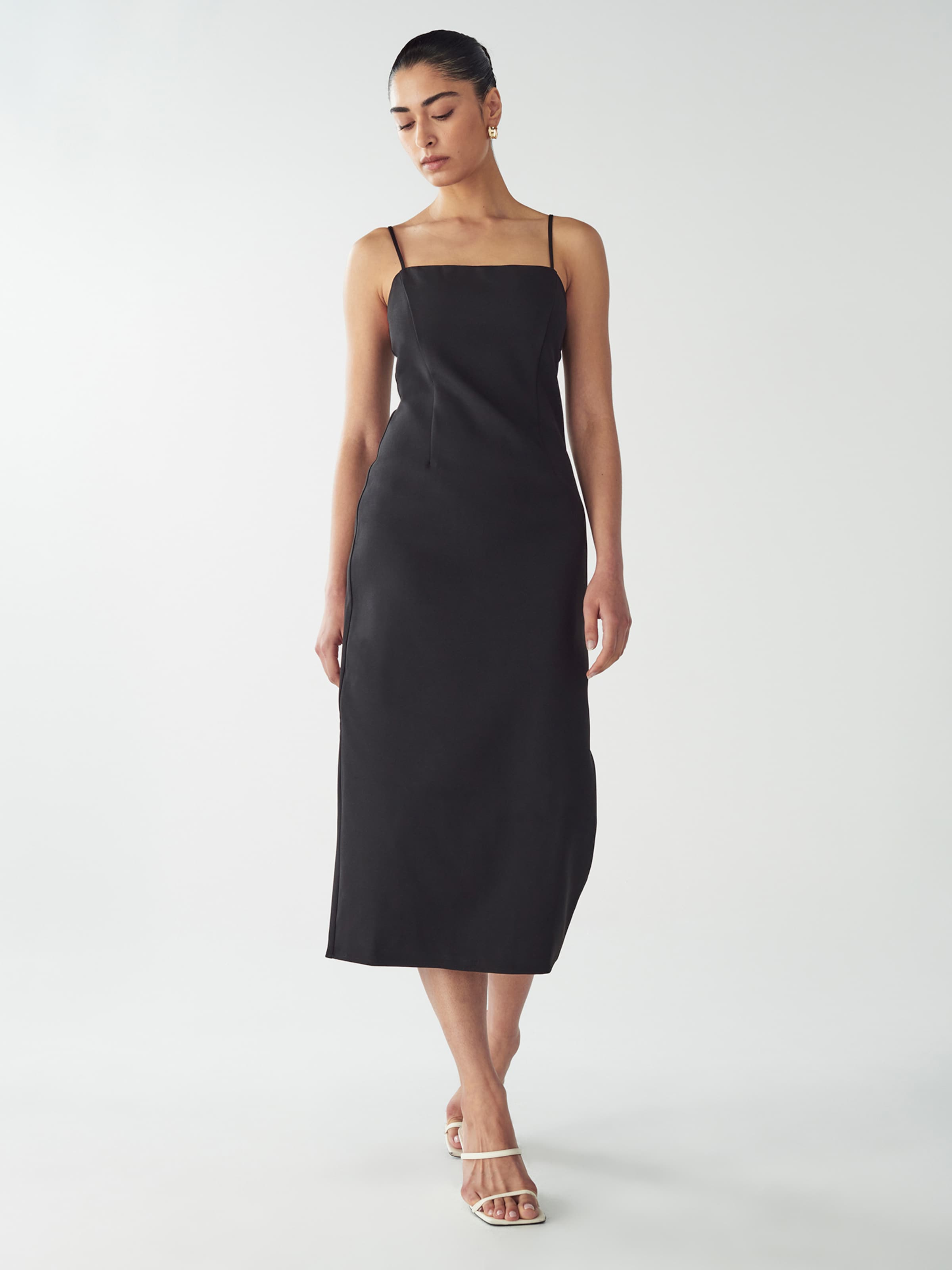 Willa Obleka 'Leonardo' črna