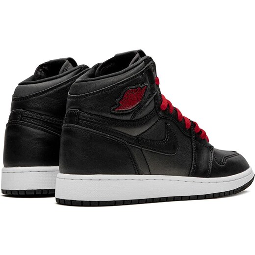 jordan 1 satin gs