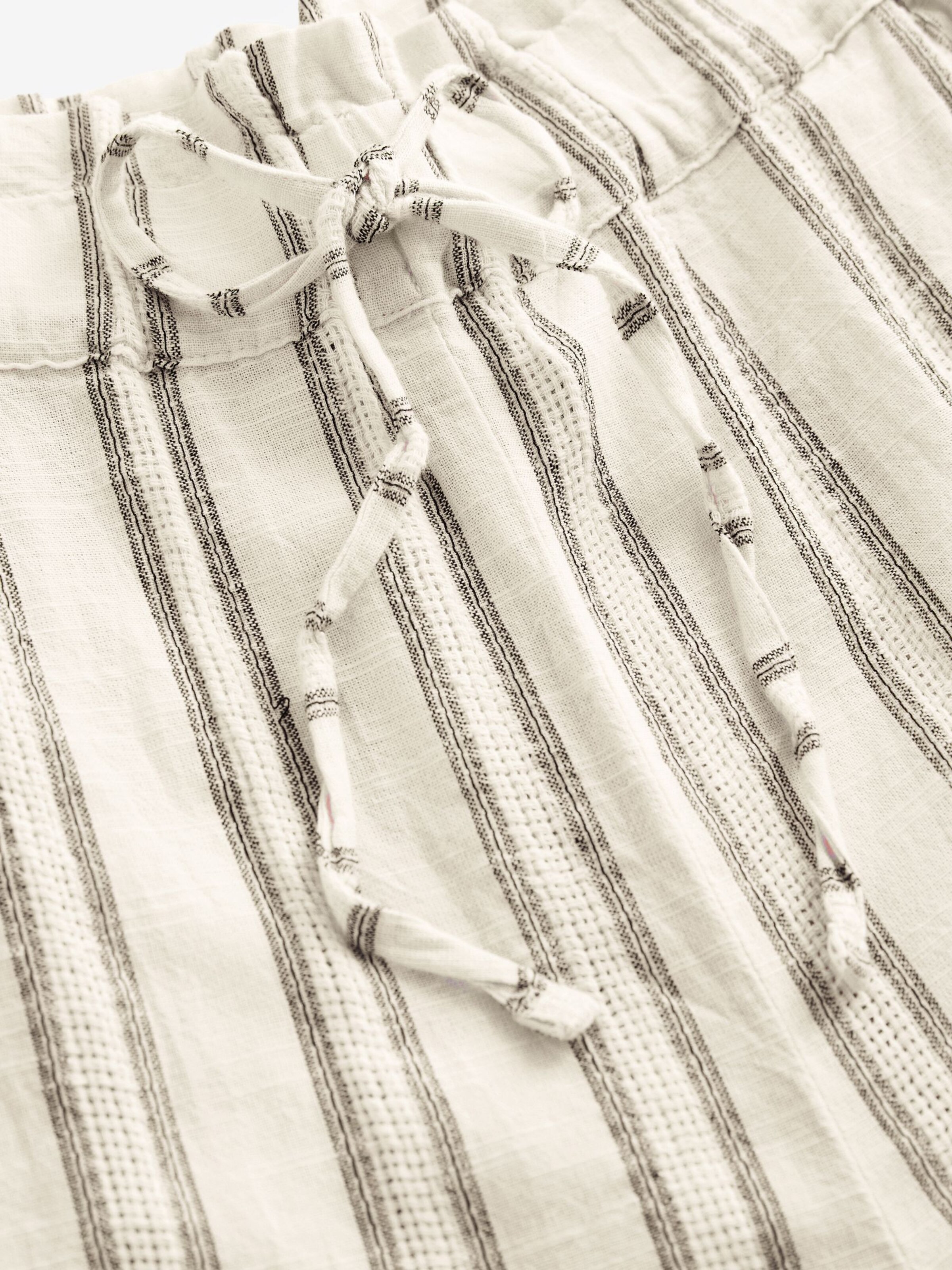 Next Hlače svetlo bež / jelka