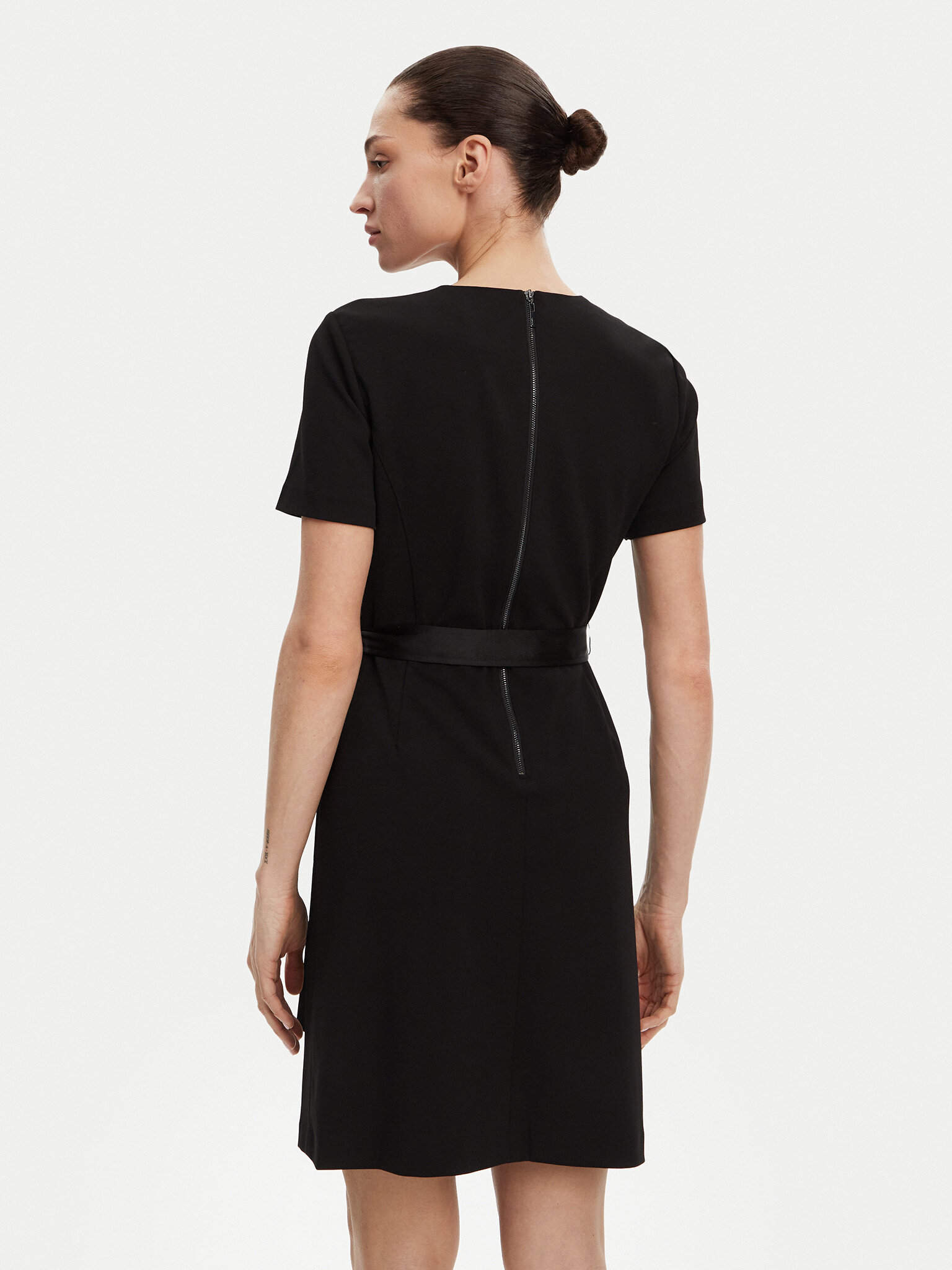 Vsakodnevna obleka DKNY