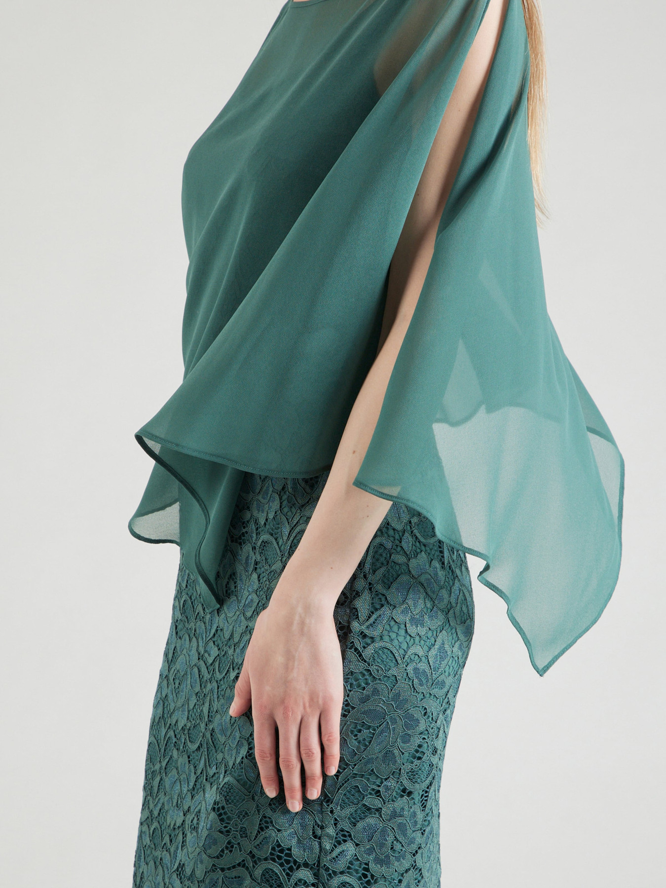 Vera Mont Koktejl obleka smaragd