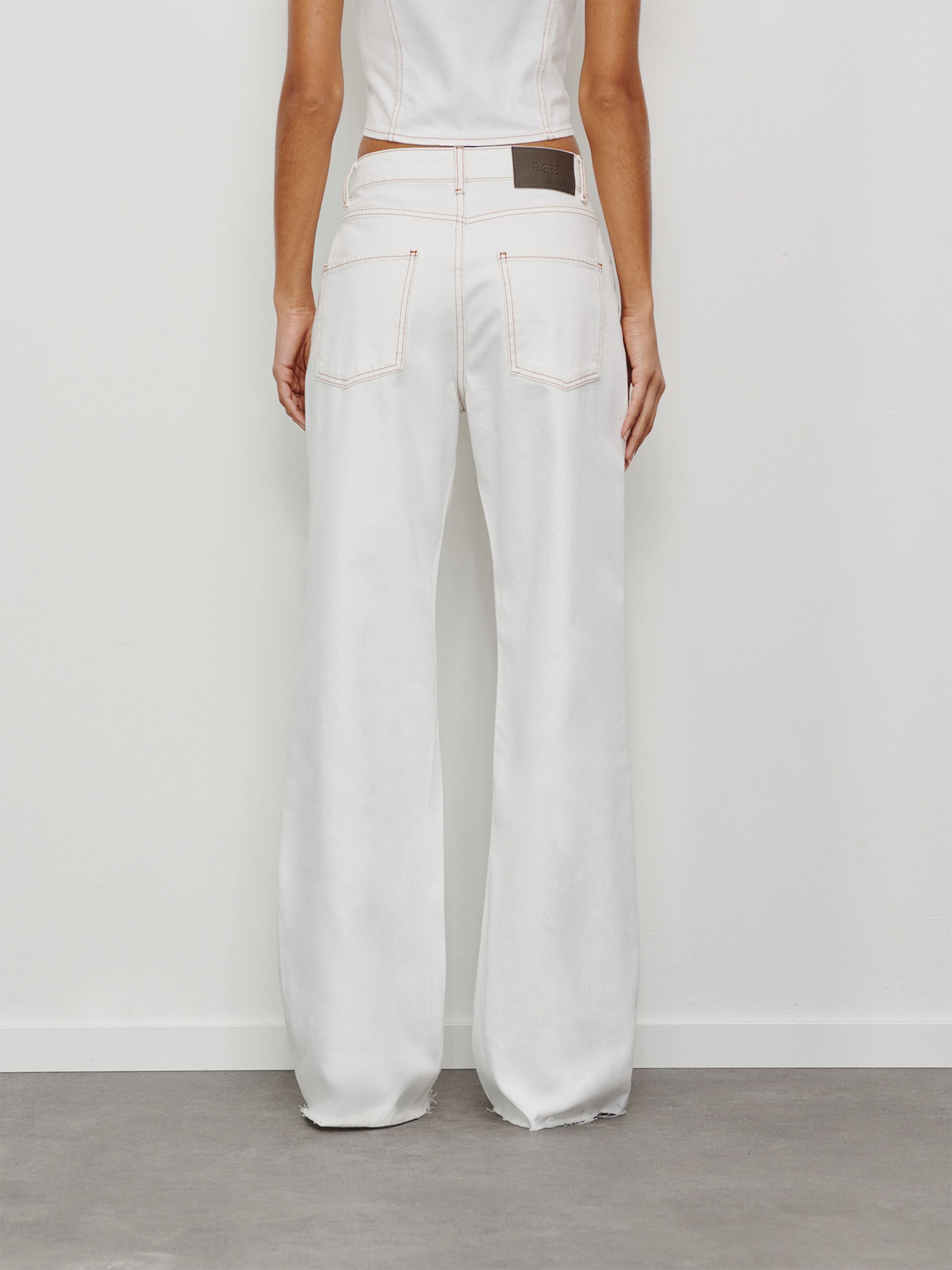 RÆRE by Lorena Rae Kavbojke bela