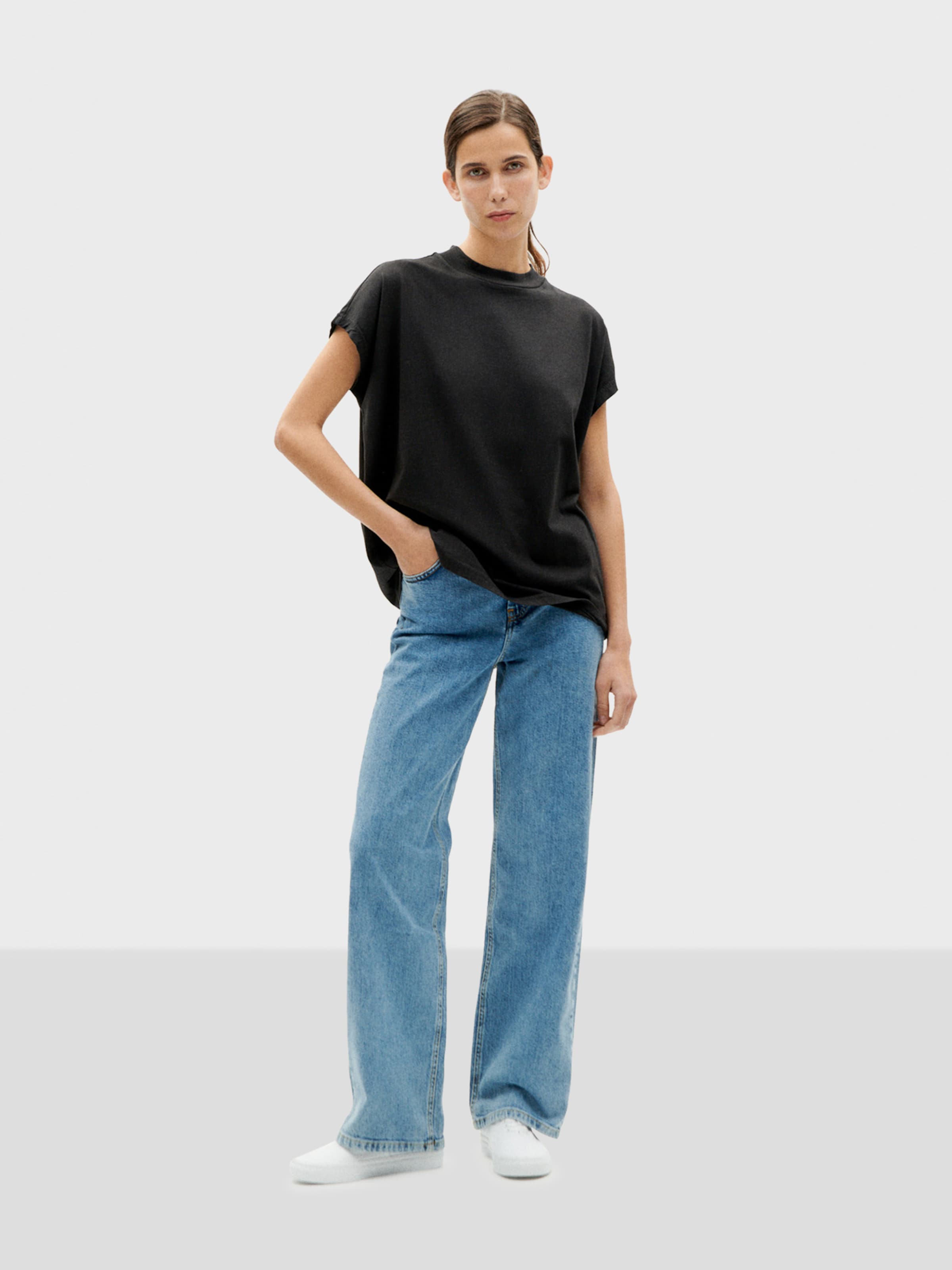 Thinking MU Majica 'Basic Volta' črna