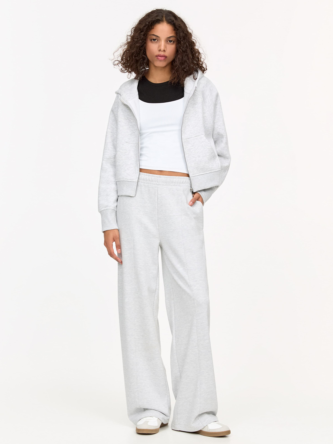 Pull&Bear Hlače svetlo siva