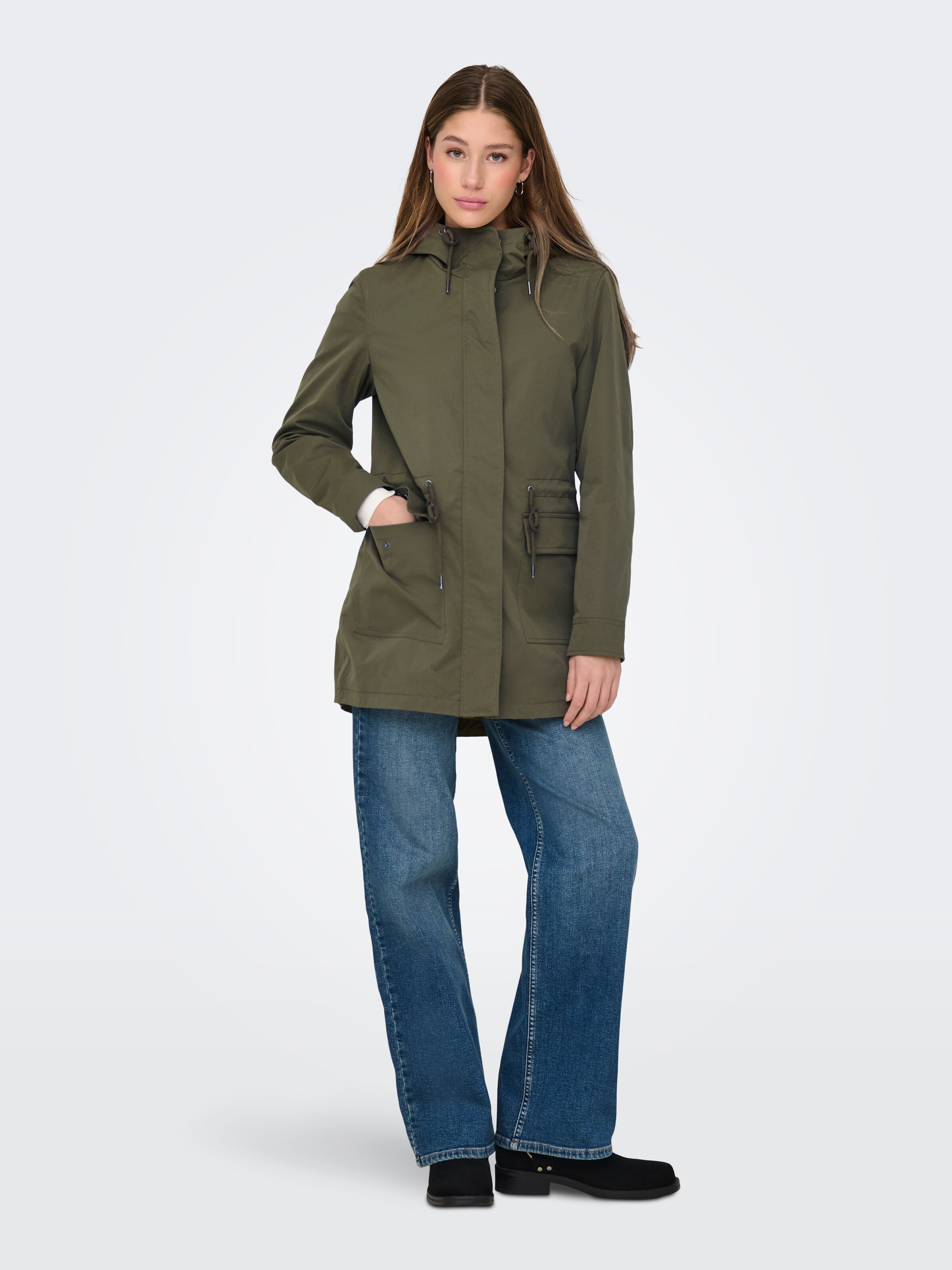 ONLY Prehodna jakna 'Louise' oliva