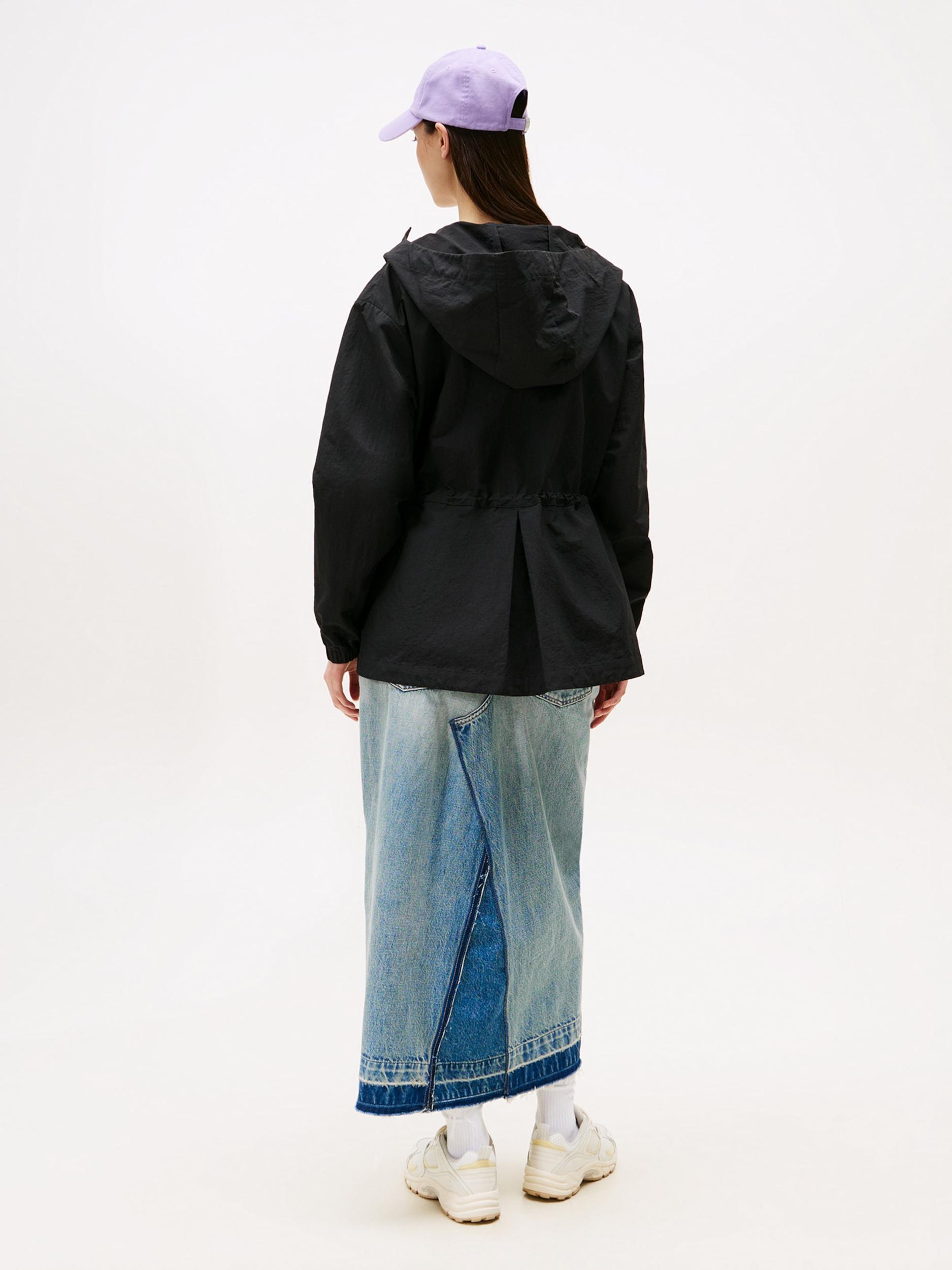 Tommy Jeans Prehodna jakna črna