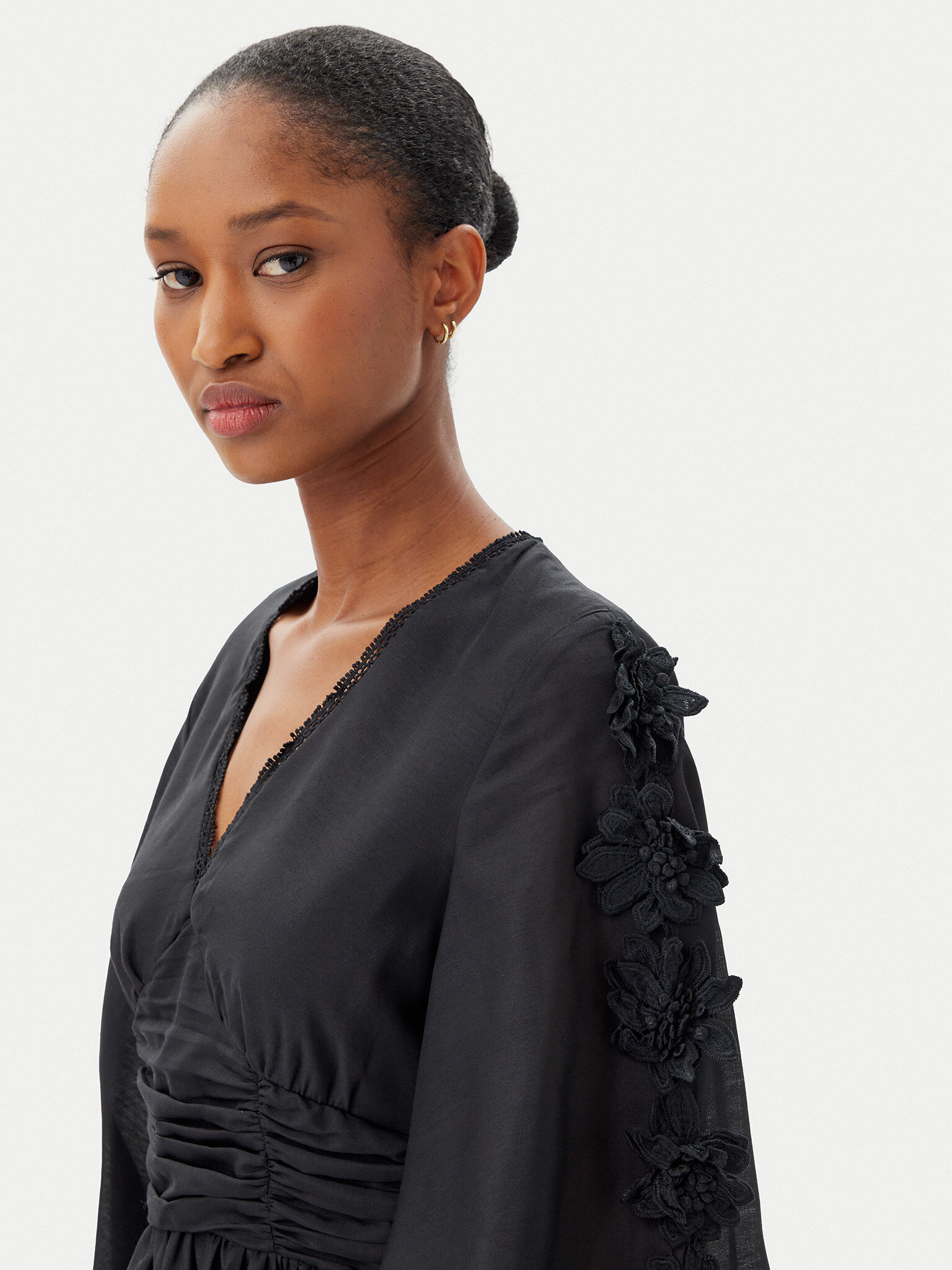 Cocktail obleka French Connection