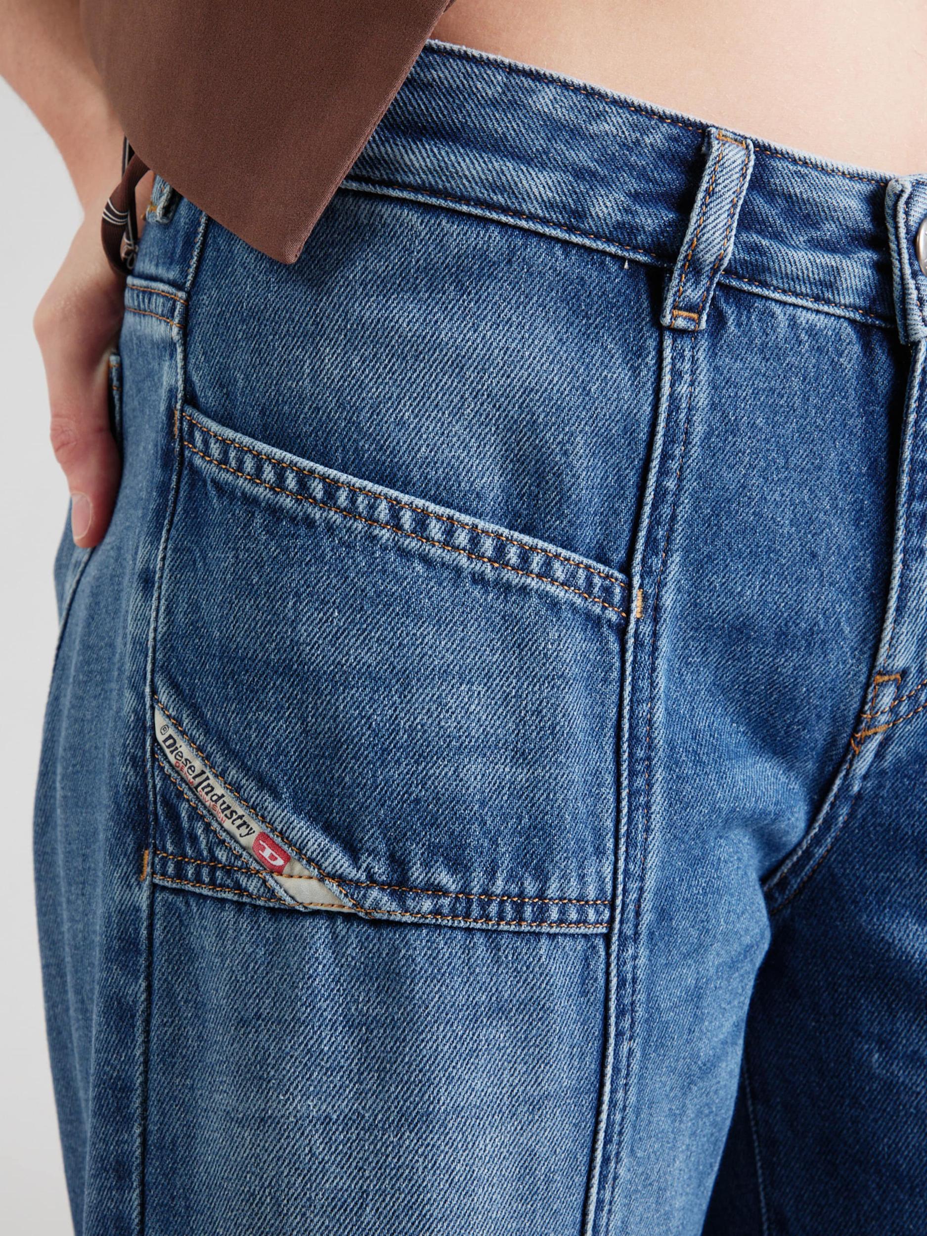 DIESEL Kavbojke 'AKII' moder denim