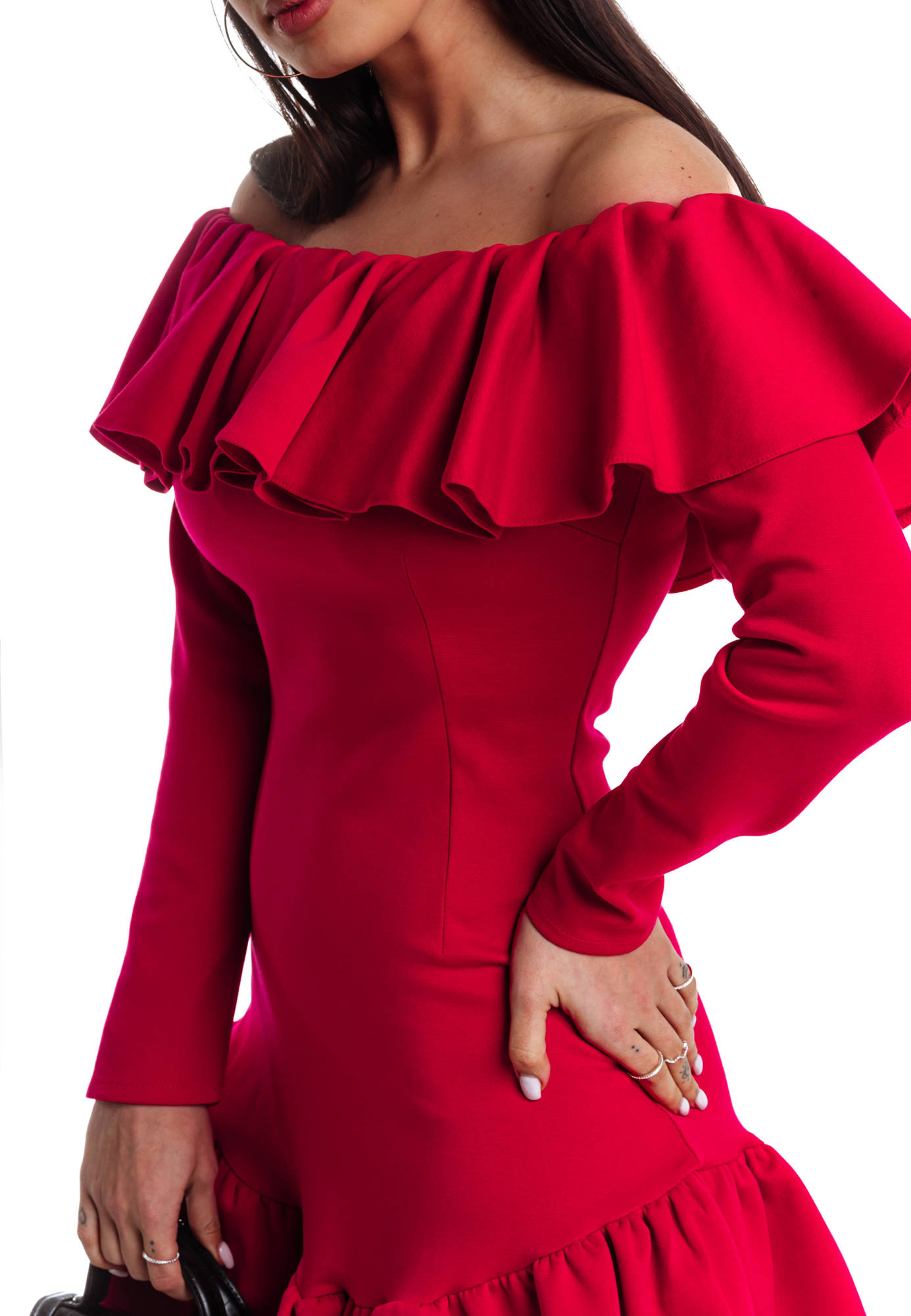 Pink dress with decorative frill at the La Diva neckline