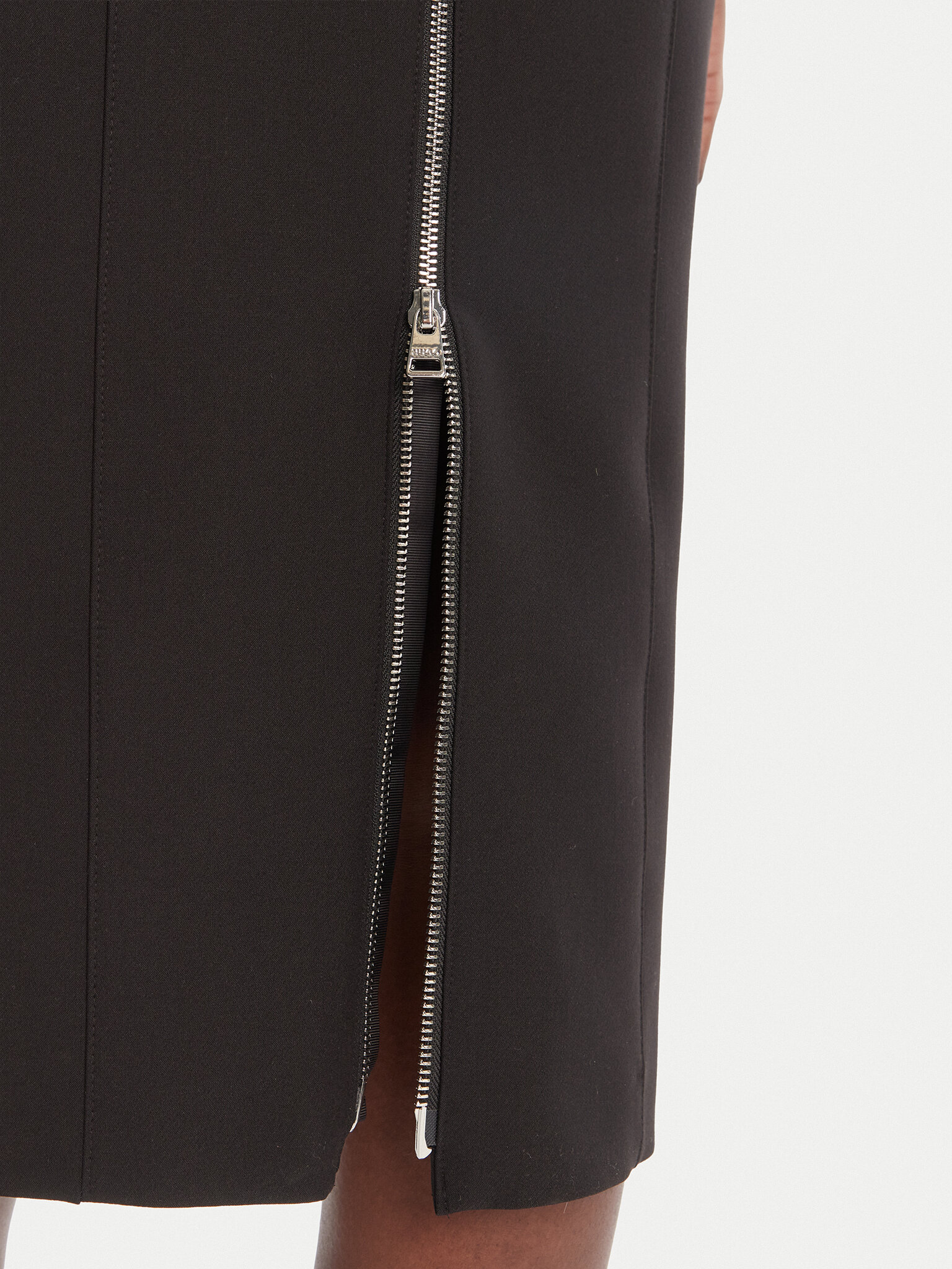 Cocktail obleka HUGO