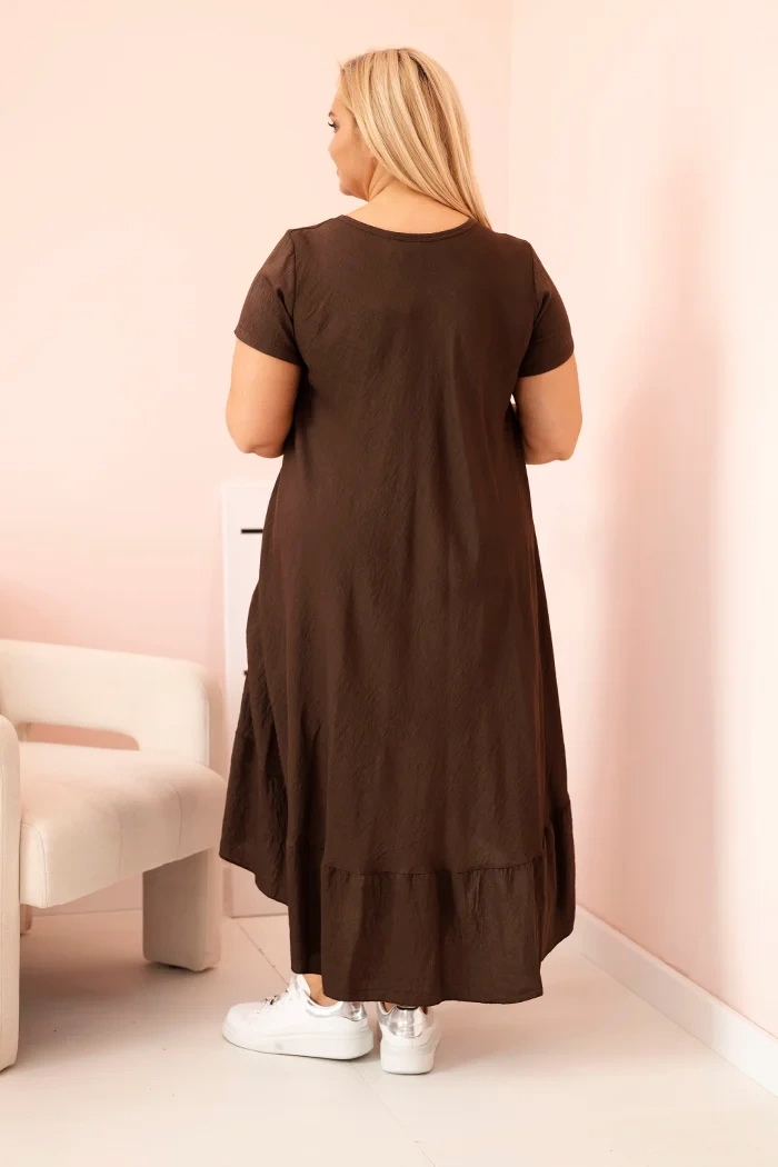 Kesi Włoski Plus size women's dress with short sleeves and ruffle made of light viscose brown