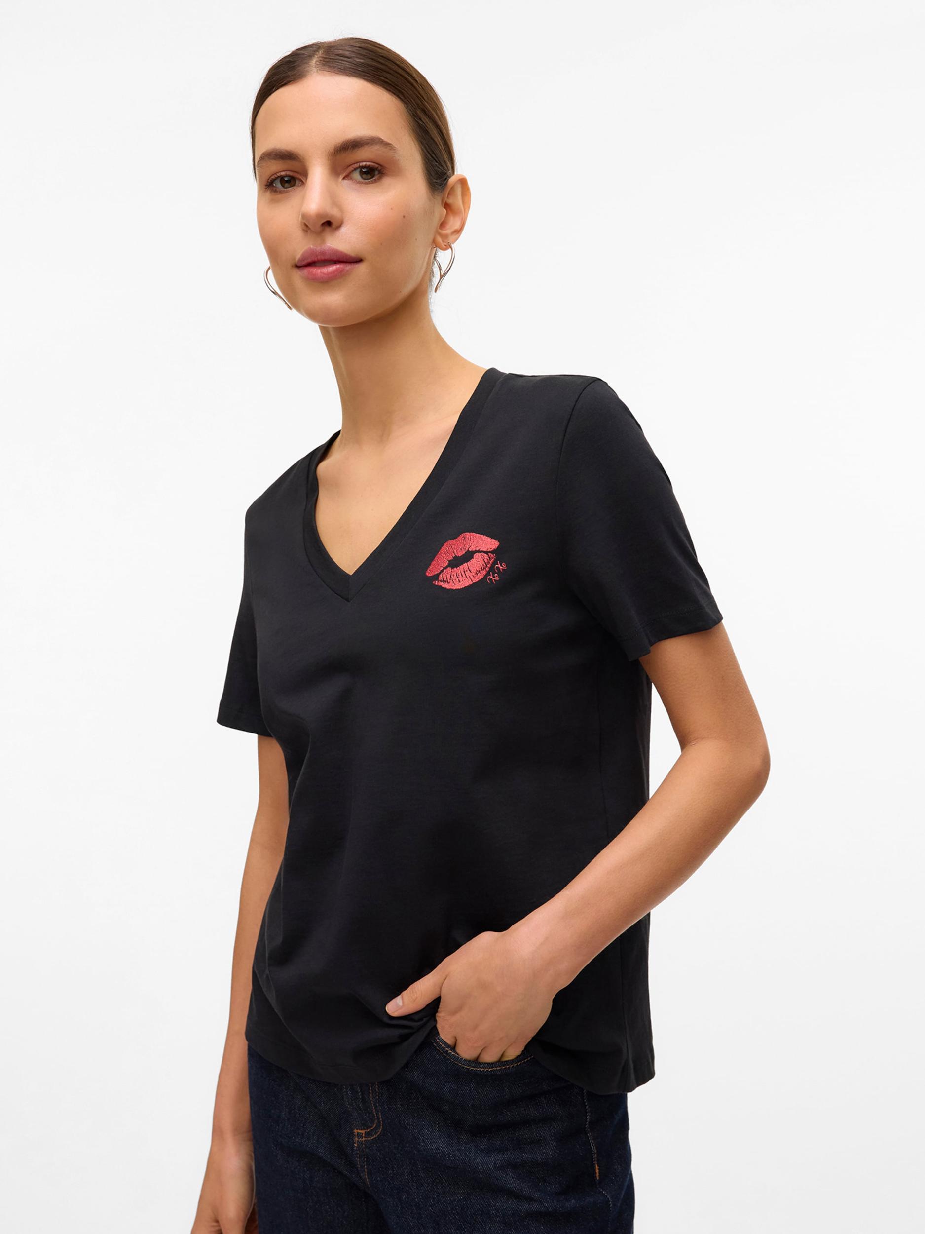 VERO MODA Majica 'VMFEYOLA' krvavo rdeča / črna