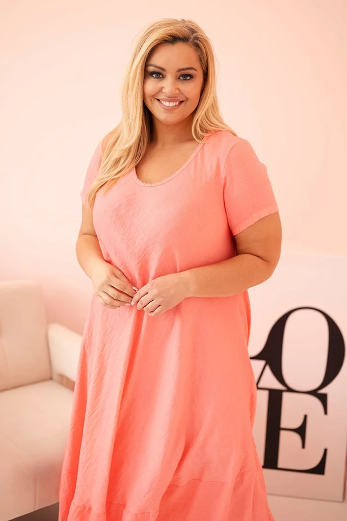 Kesi Włoski Plus size women's dress with short sleeves and ruffle made of light viscose pink