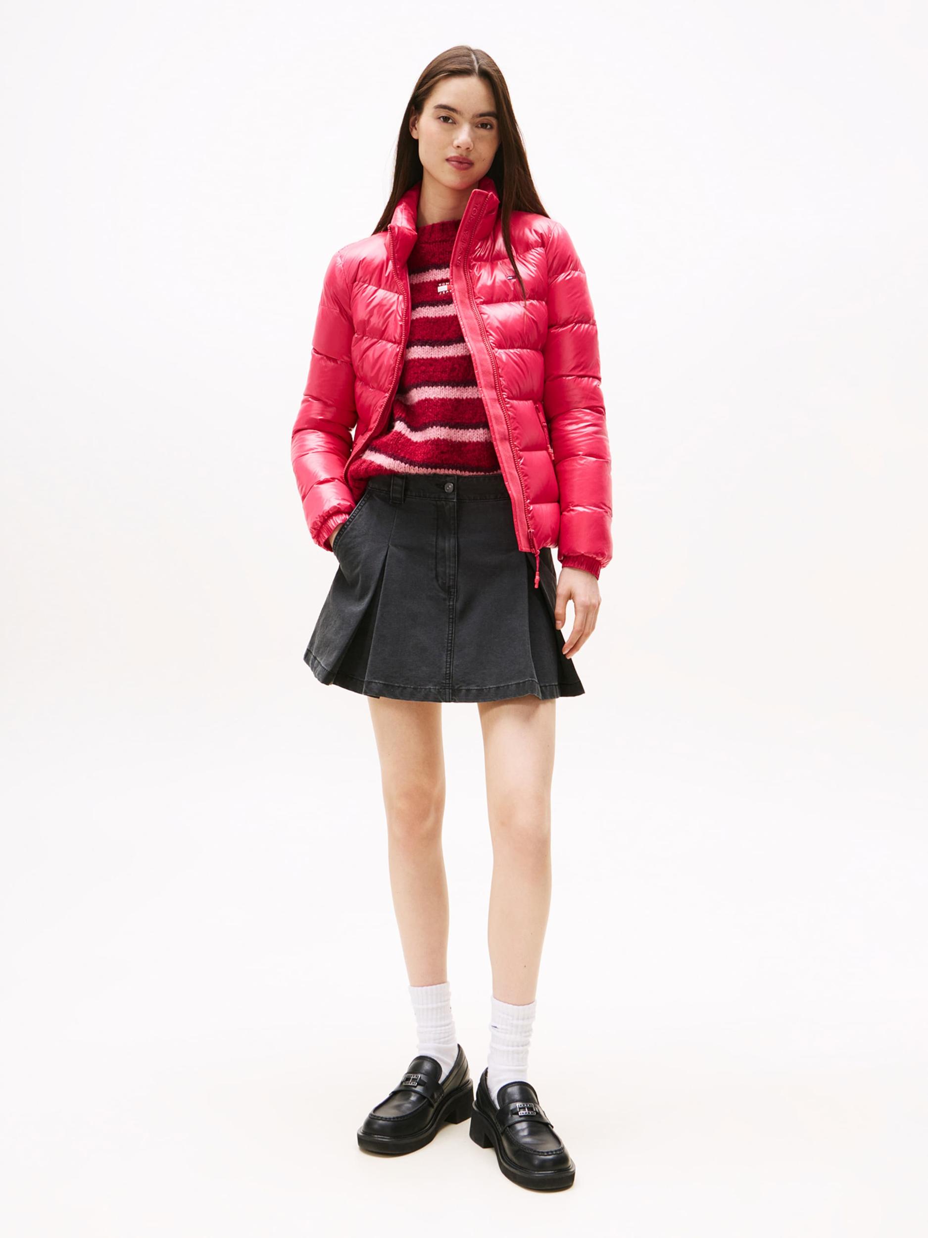 Tommy Jeans Prehodna jakna rdeča