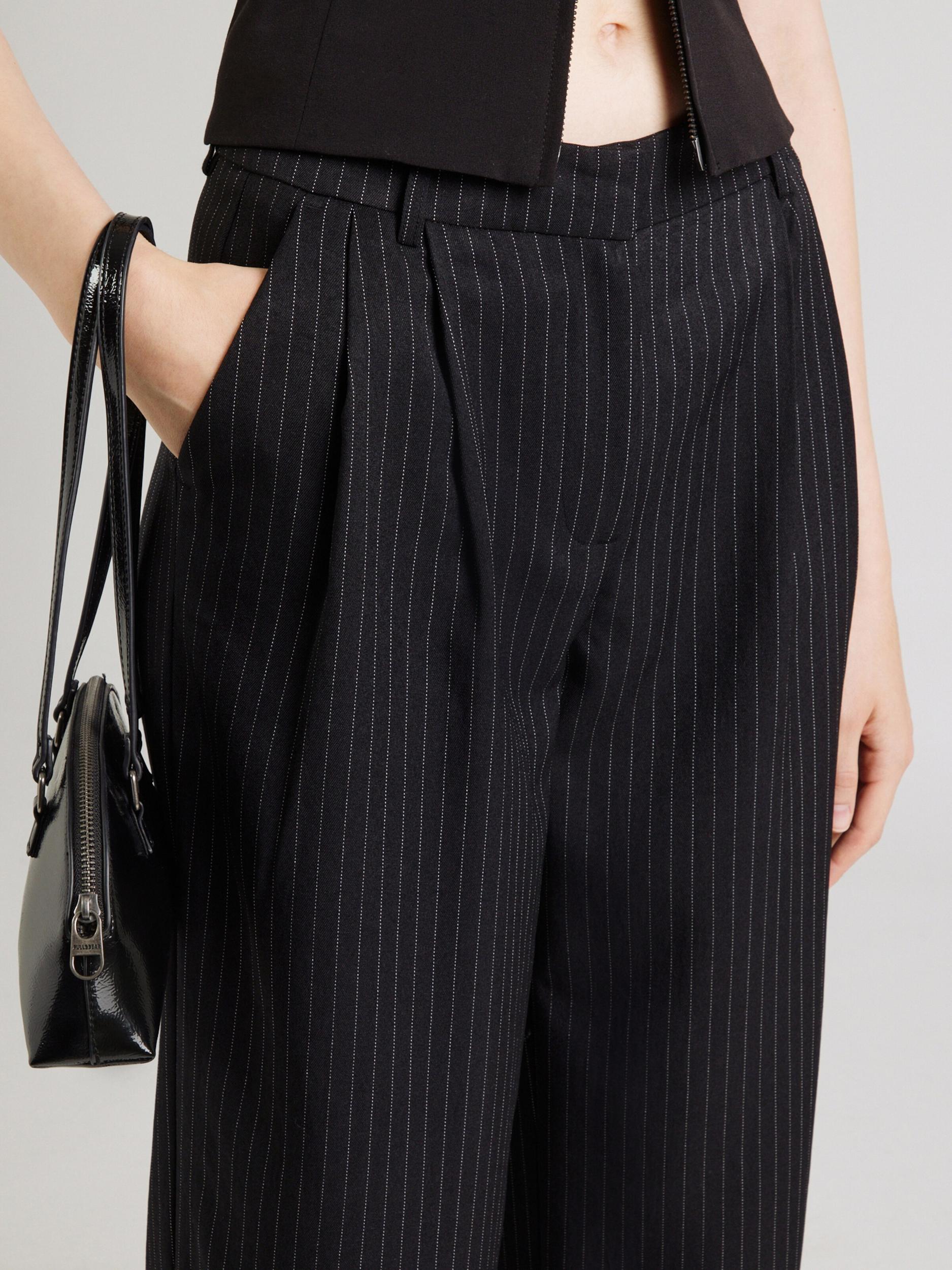 ONLY Hlače z naborki 'ONLREINA' črna / bela