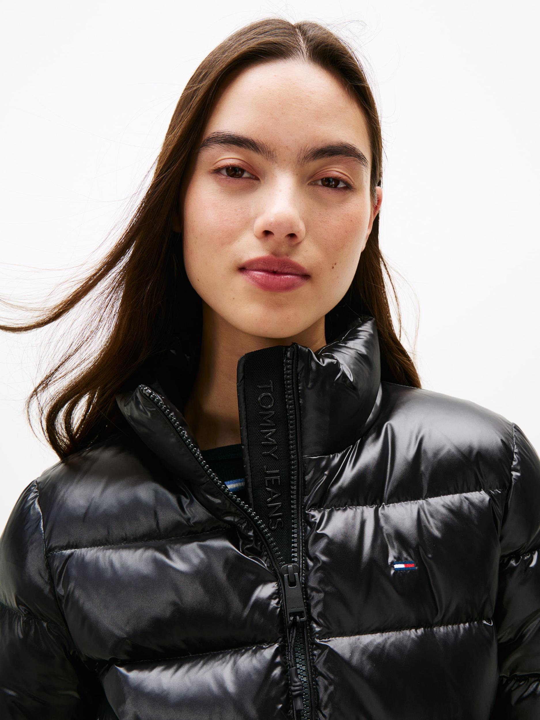 Tommy Jeans Prehodna jakna črna