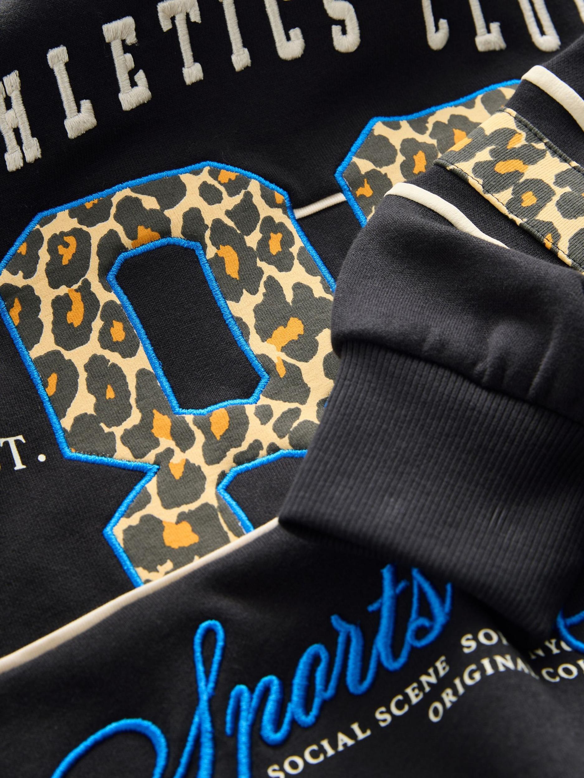 Next Majica temno modra / rjava / temno rumena / črna / naravno bela