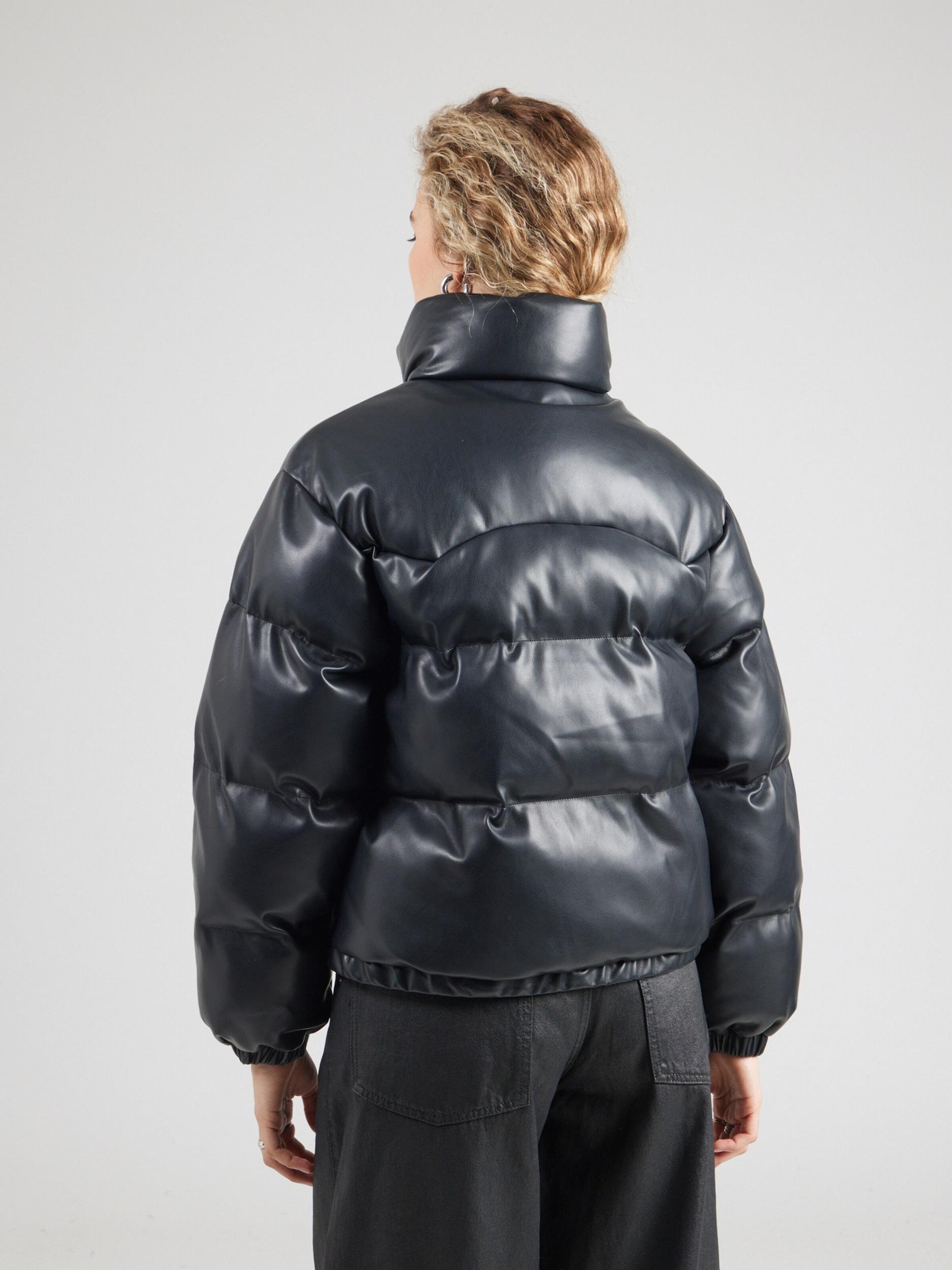 LEVI'S  Prehodna jakna 'Noe Western Puffer' črna