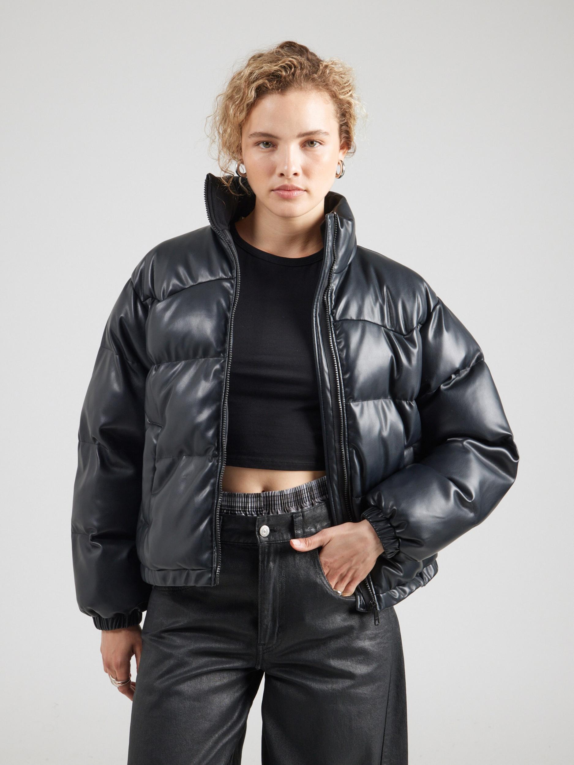 LEVI'S  Prehodna jakna 'Noe Western Puffer' črna