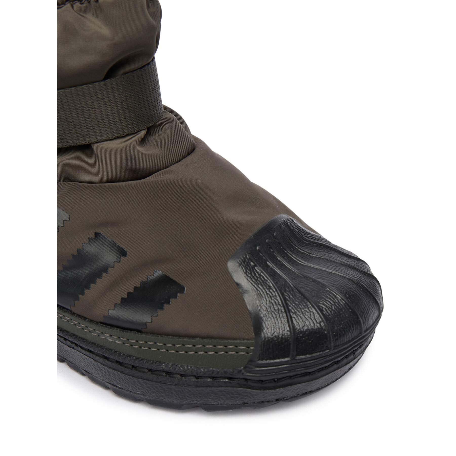 Škornji za sneg adidas