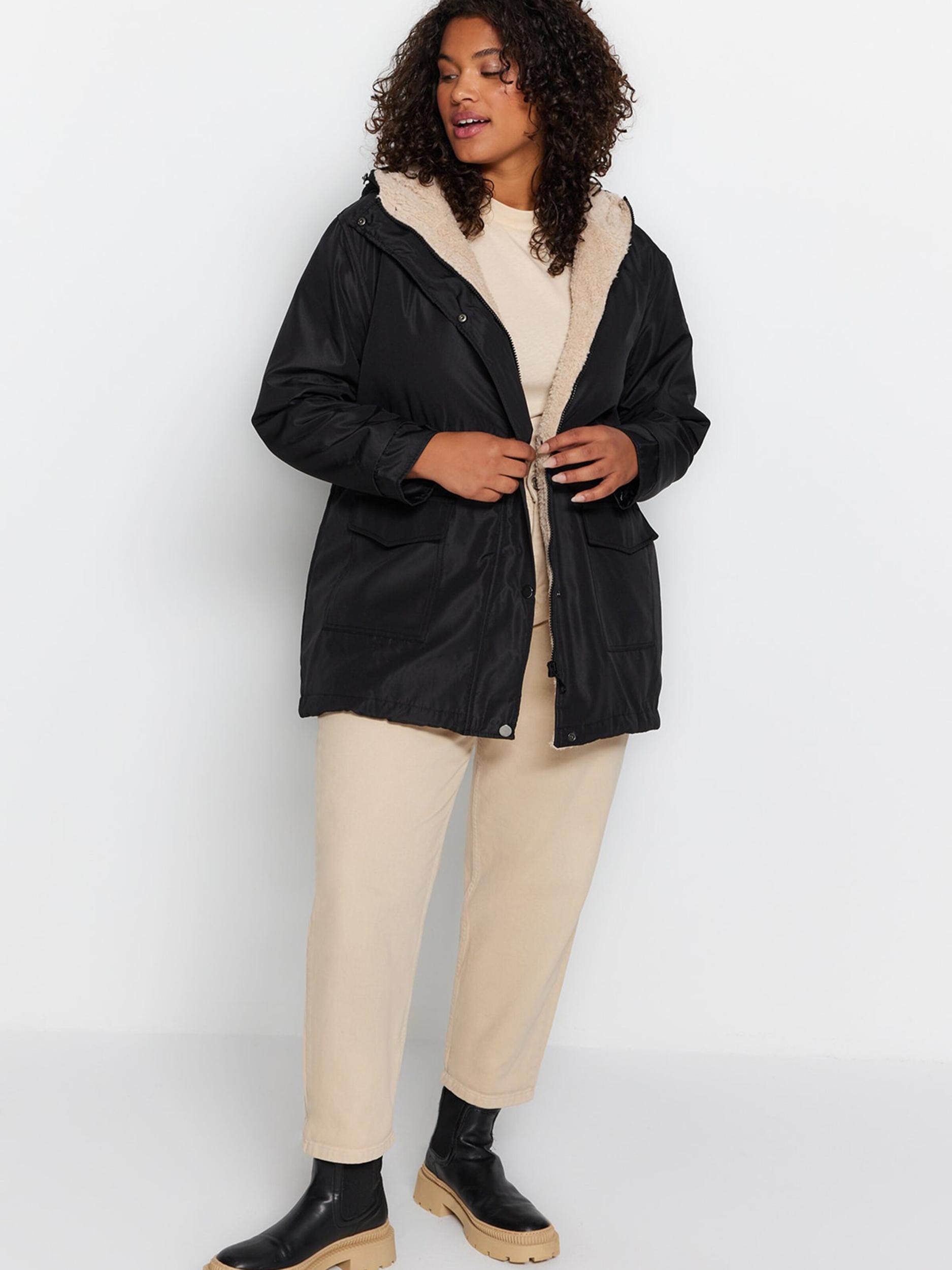 Trendyol Curve Zimska jakna črna