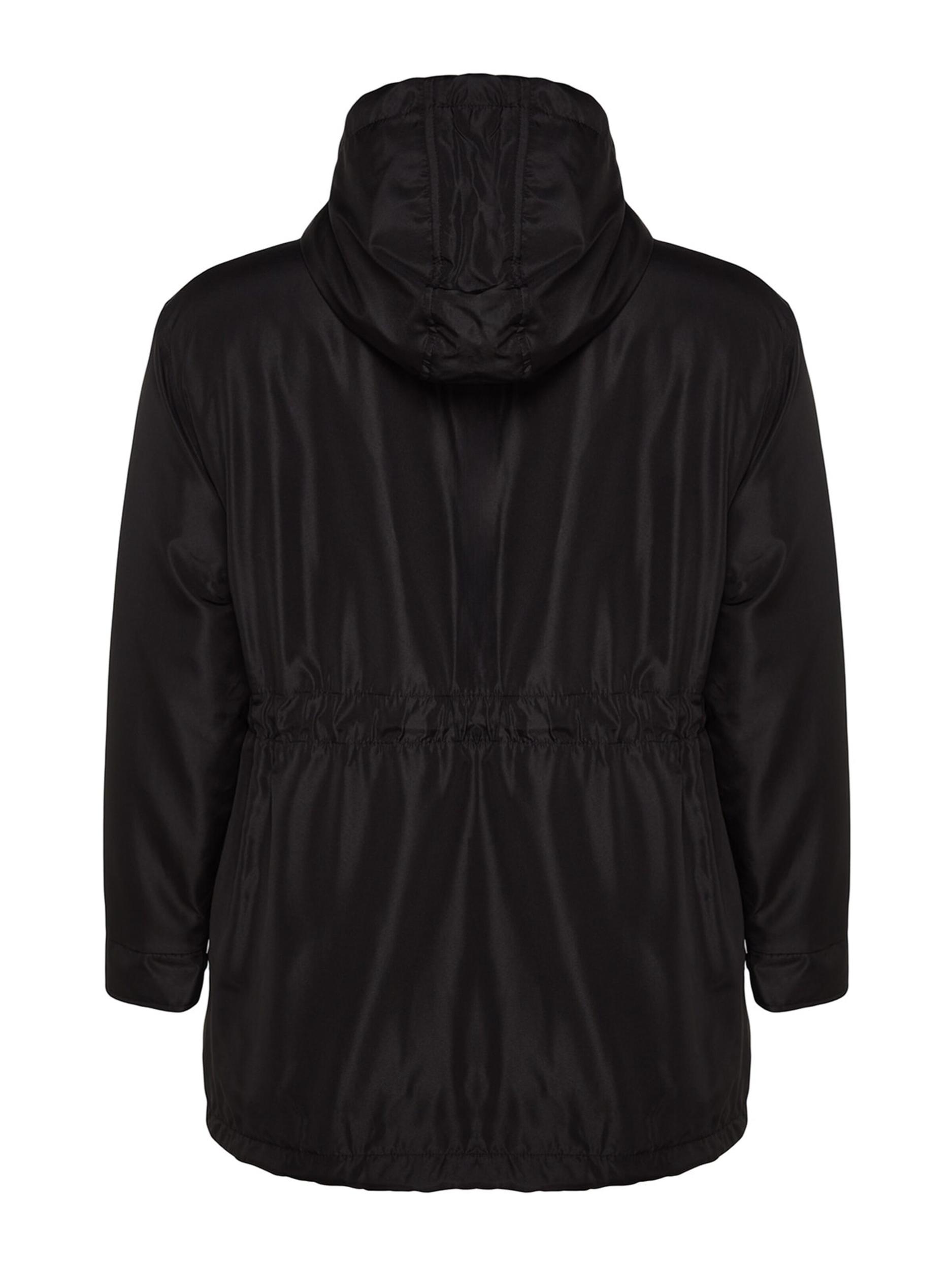 Trendyol Curve Zimska jakna črna