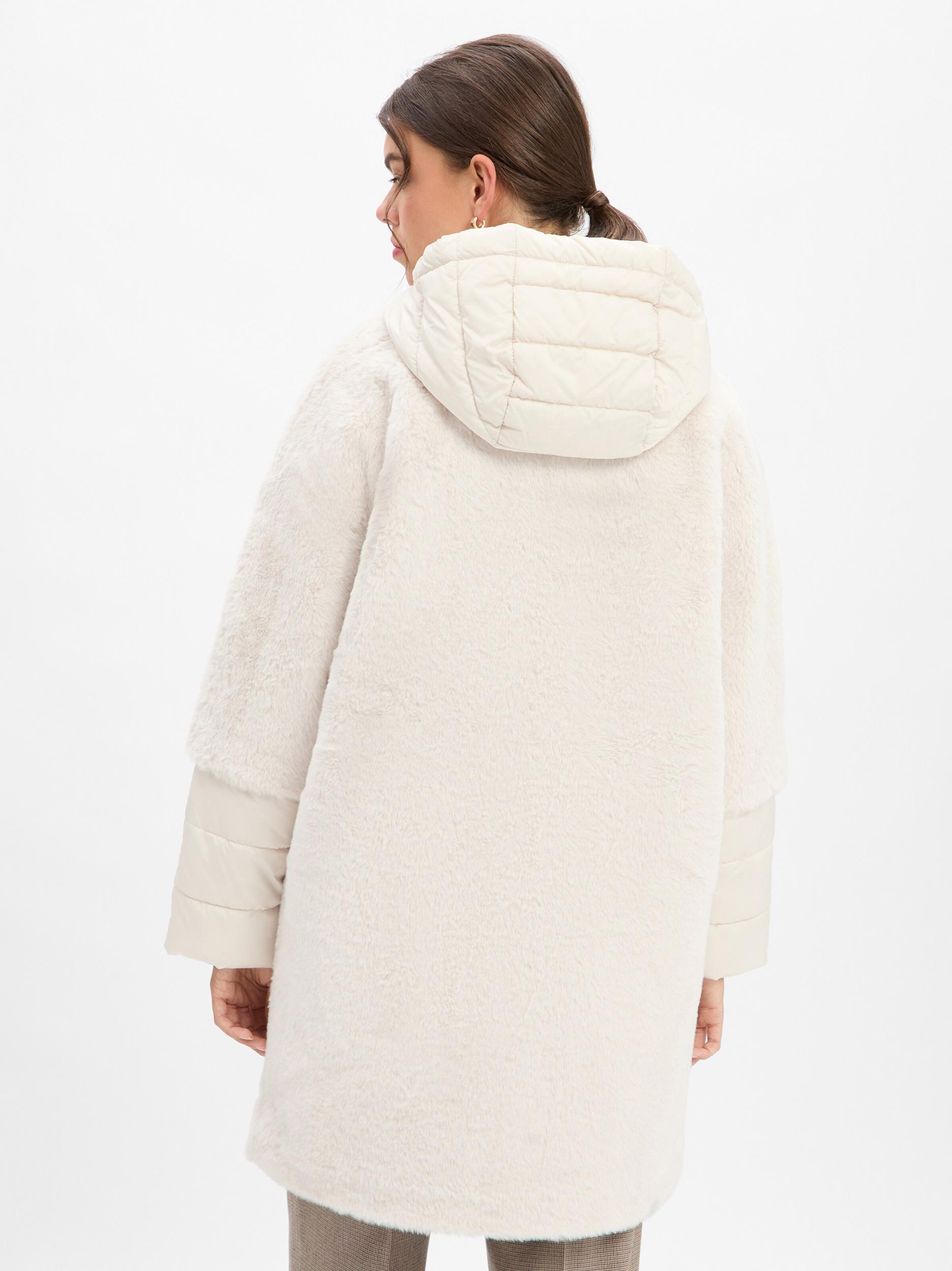 s.Oliver BLACK LABEL Zimski plašč kremna