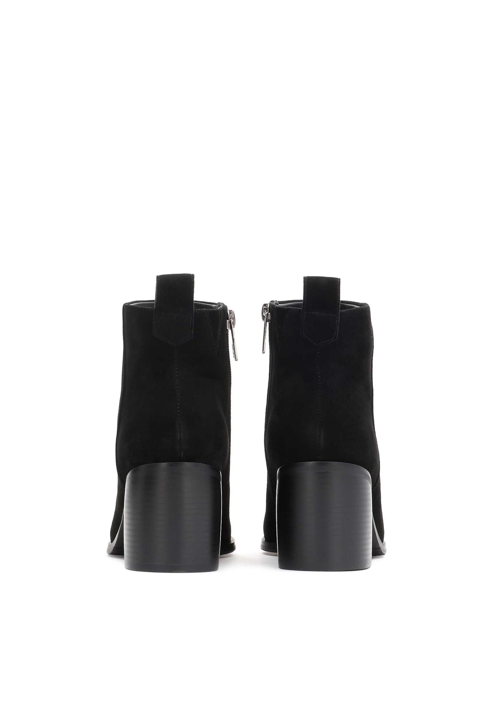 Kazar Gležnarji črna