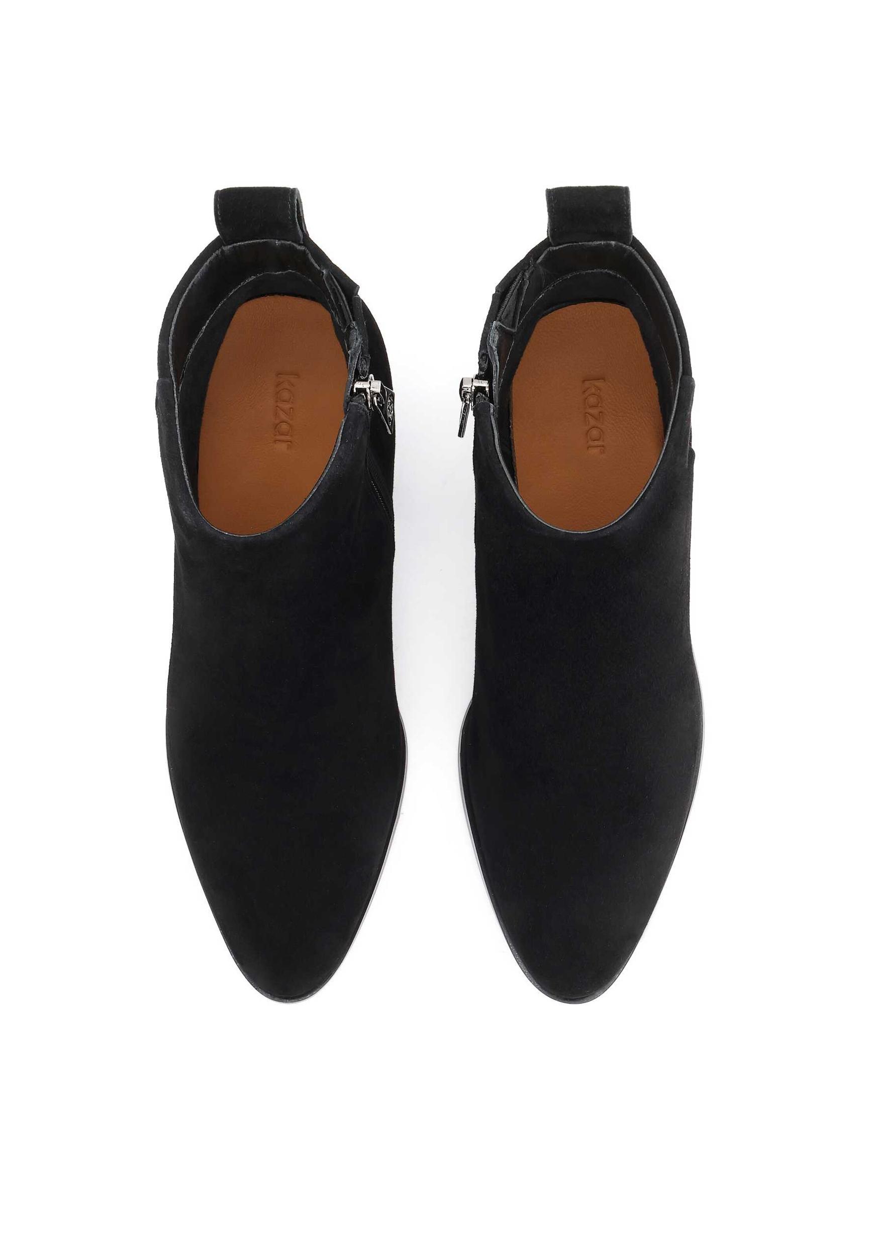 Kazar Gležnarji črna