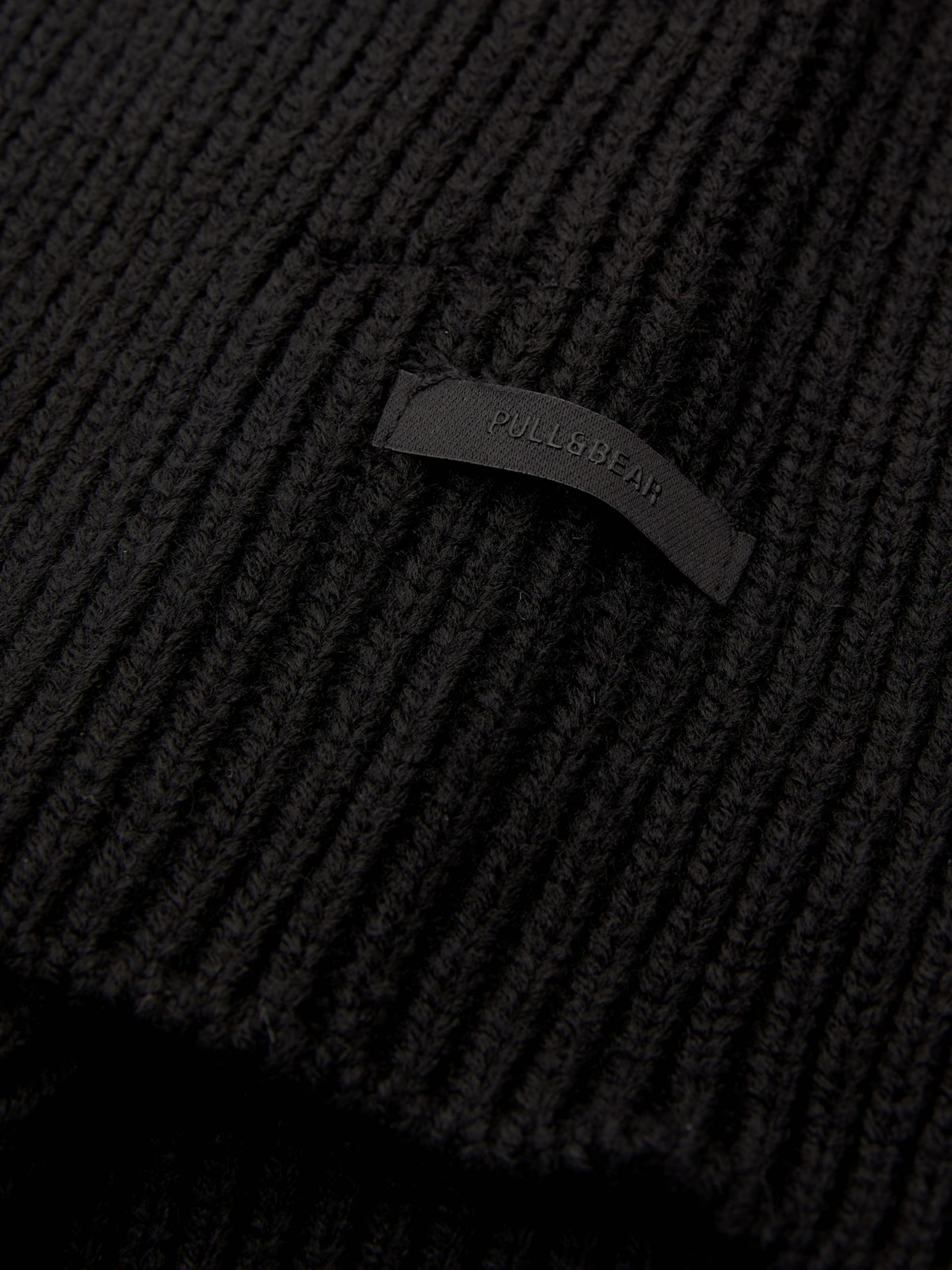 Pull&Bear Kape črna