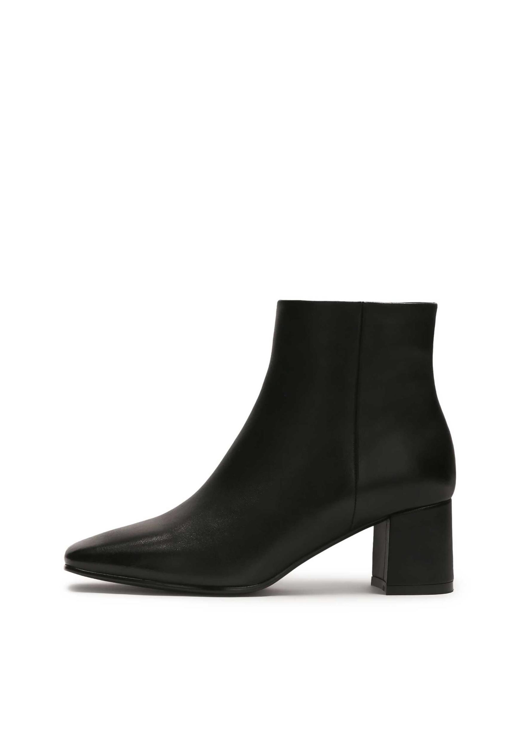 Kazar Gležnarji črna