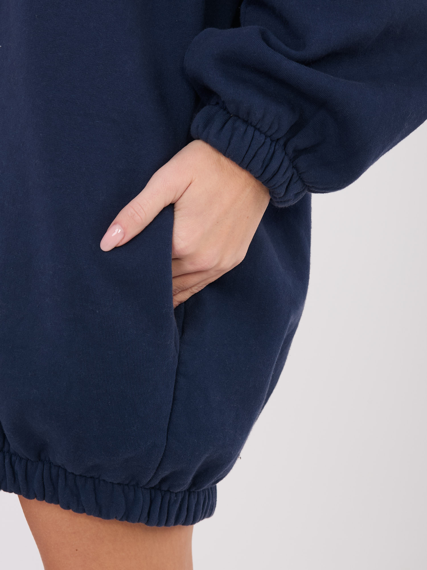 Factory Price Obleka s puloverjem v temno modri barvi